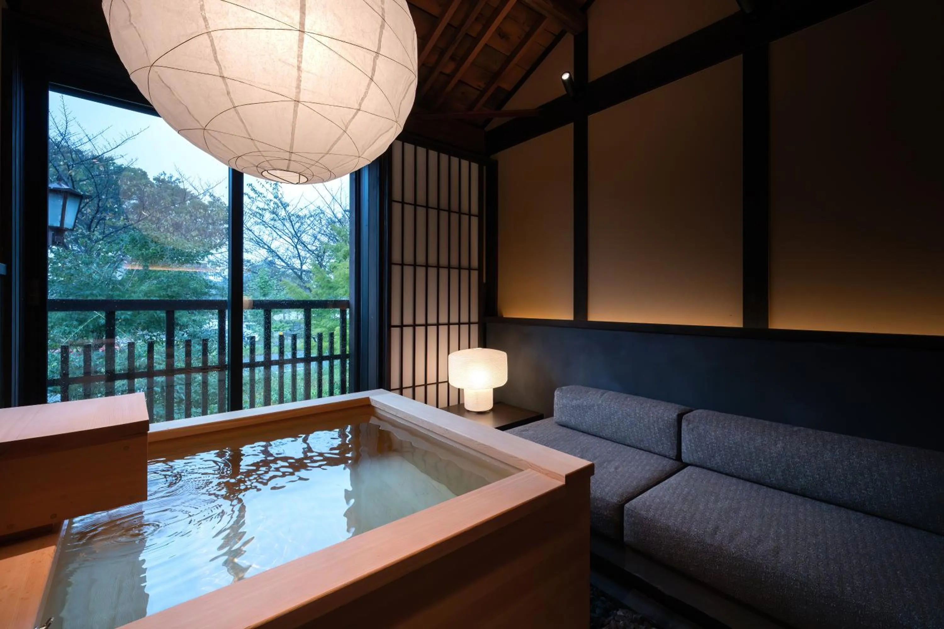 Nazuna Kyoto Higashi Honganji