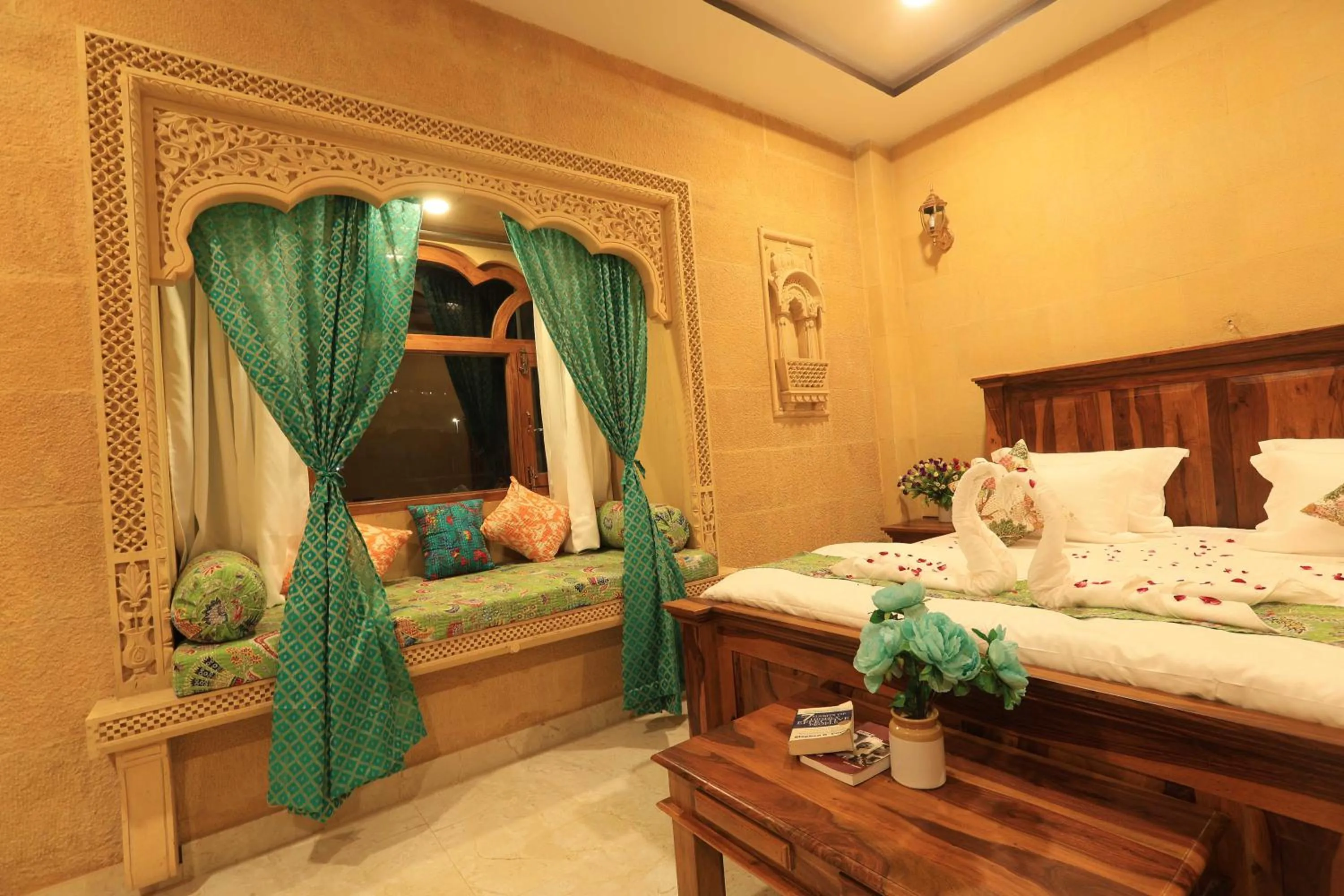 Bedroom, Bed in Hotel Golden Signature