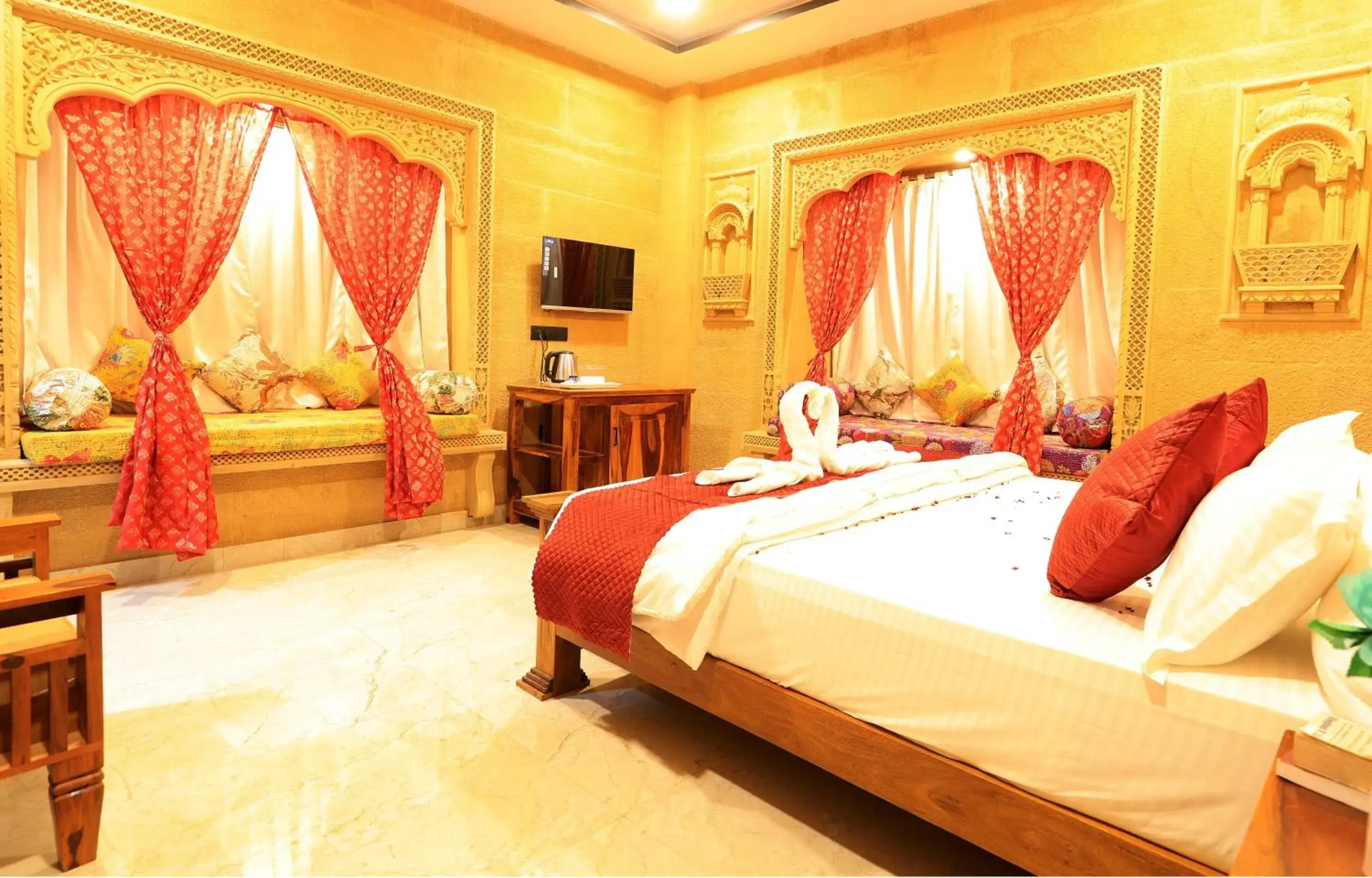 Deluxe Double Room in Hotel Golden Signature Deluxe Double Room in Hotel Golden Signature