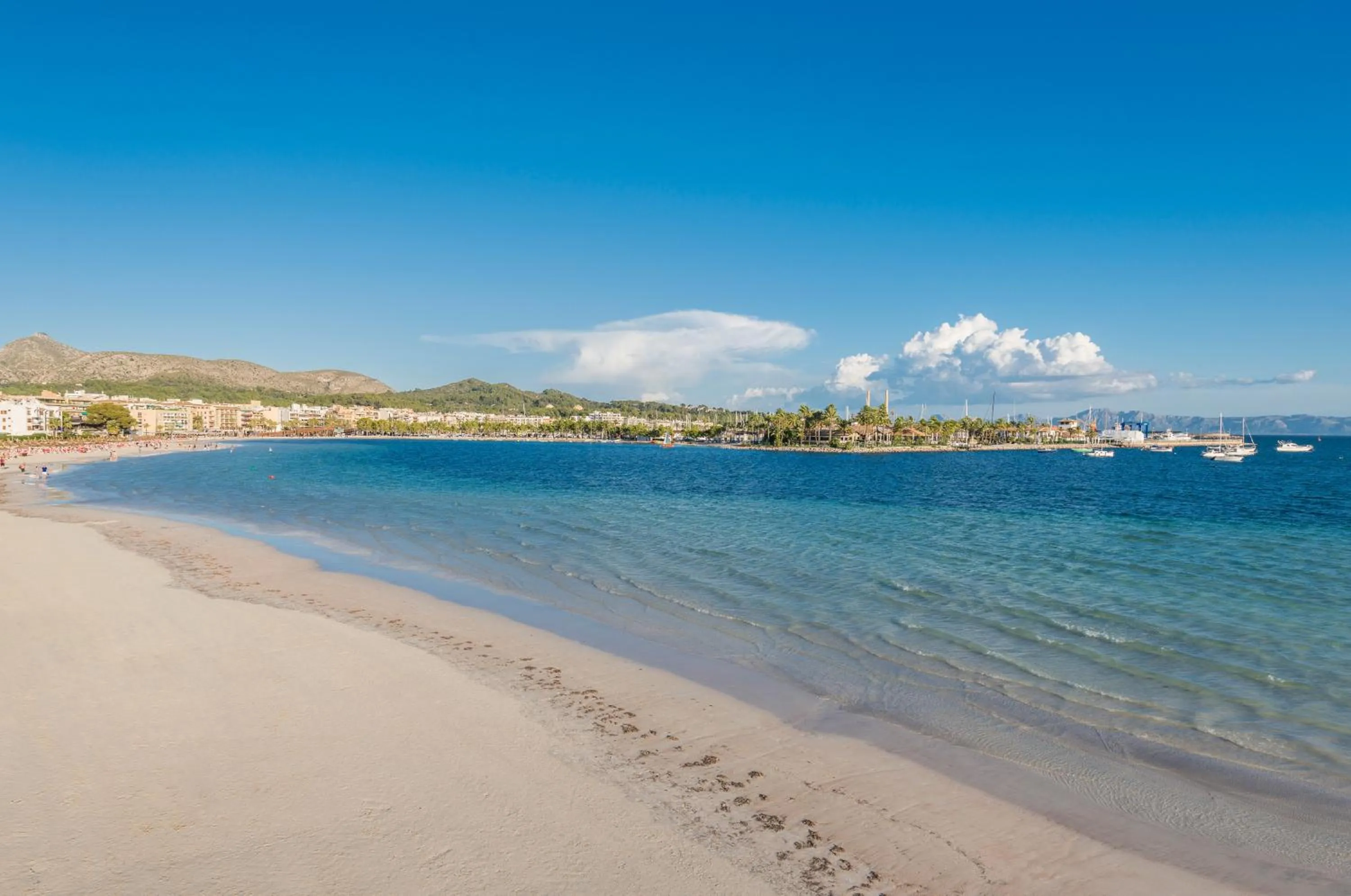 Off site in Botel Alcudiamar - Alojamiento para Navegantes