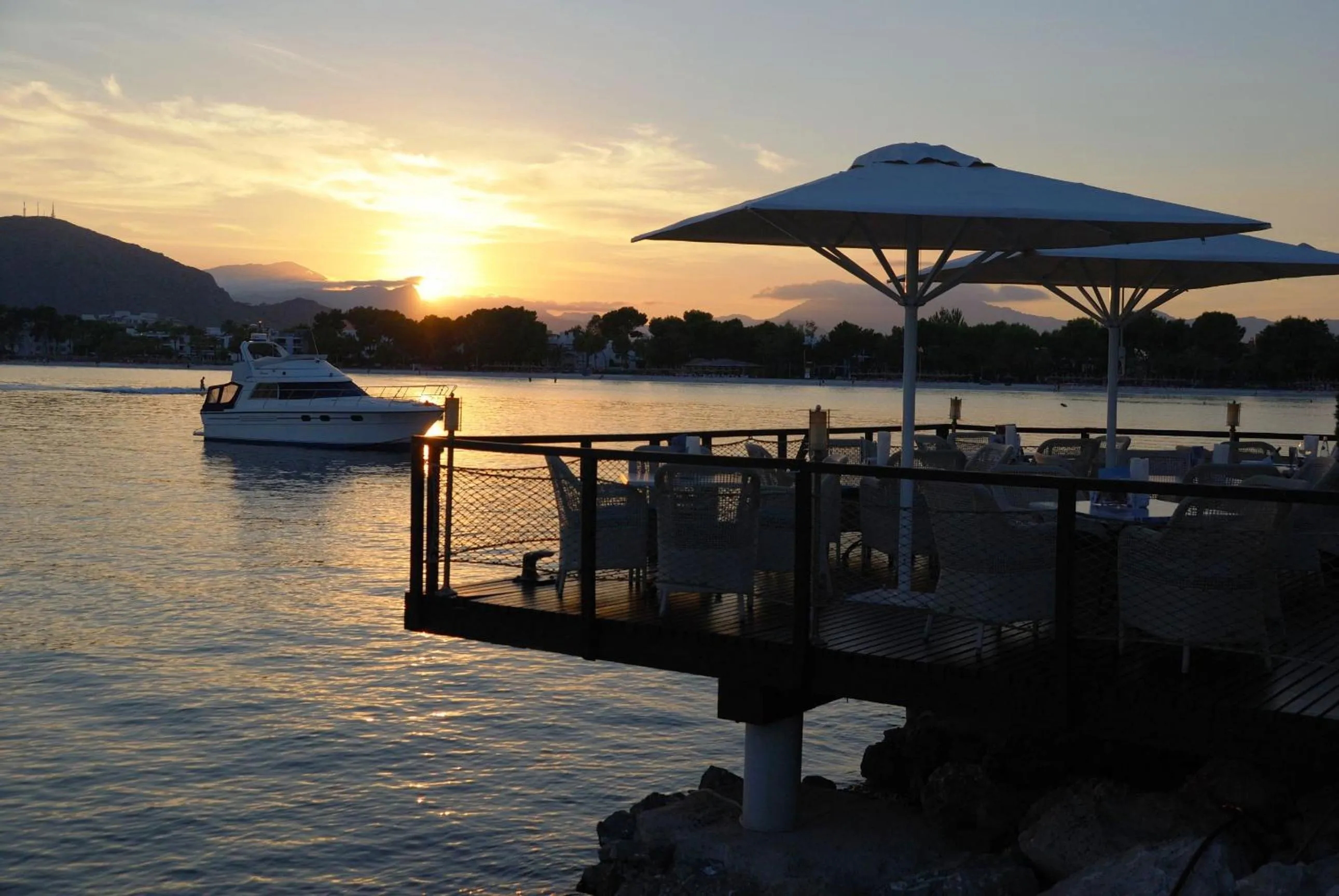 Balcony/Terrace in Botel Alcudiamar - Alojamiento para Navegantes