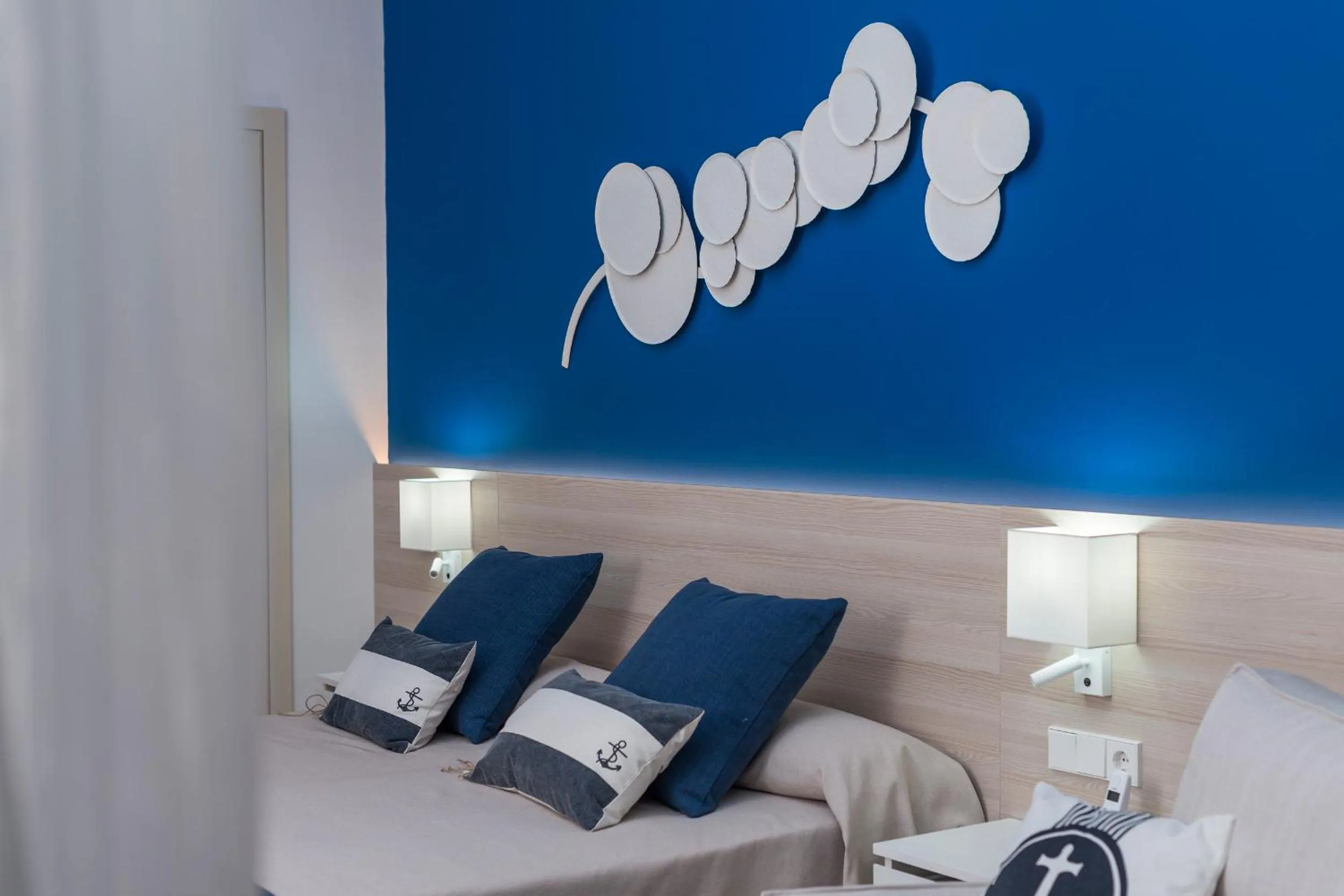 Decorative detail in Botel Alcudiamar - Alojamiento para Navegantes