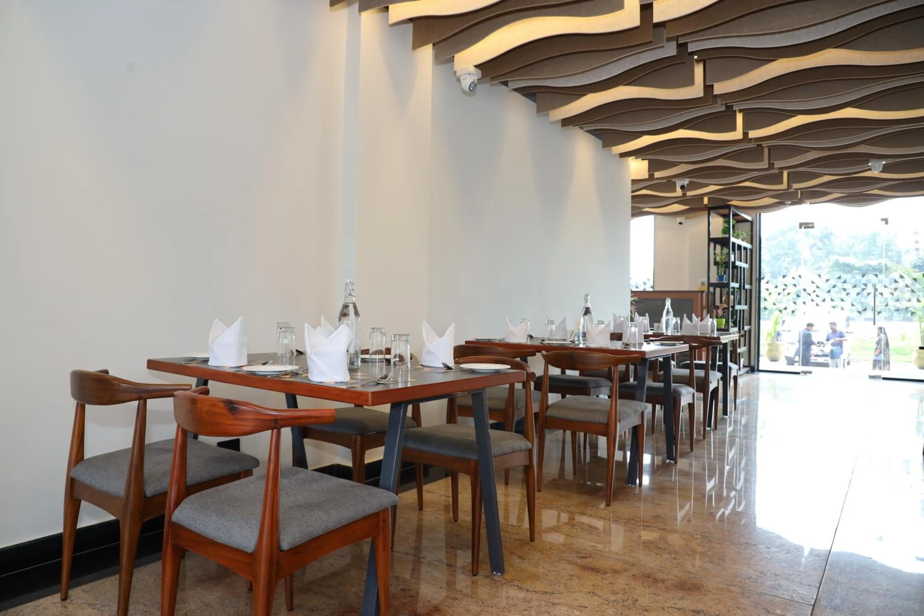 Restaurant/places to eat in The Citi Residenci Hotel, Banskopa