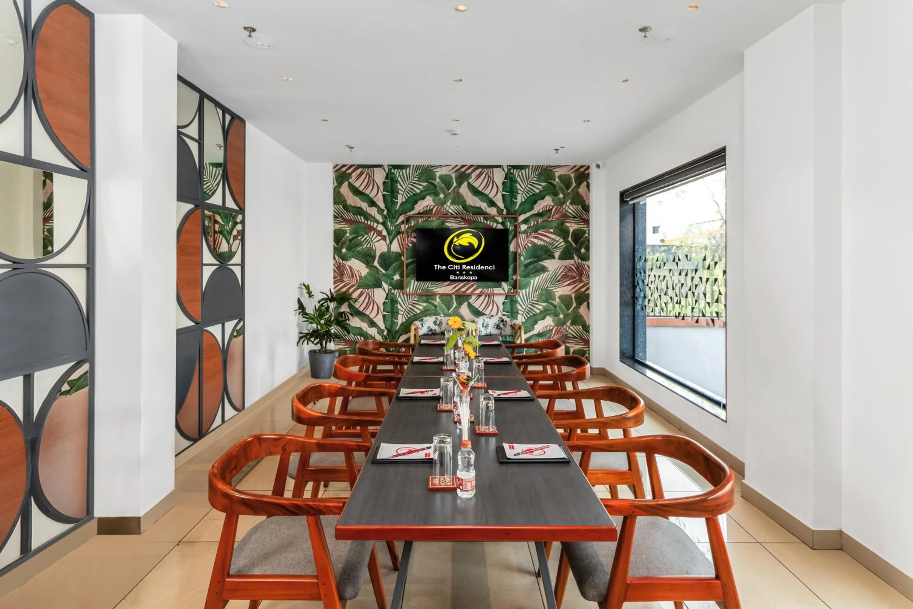 Restaurant/places to eat in The Citi Residenci Hotel, Banskopa