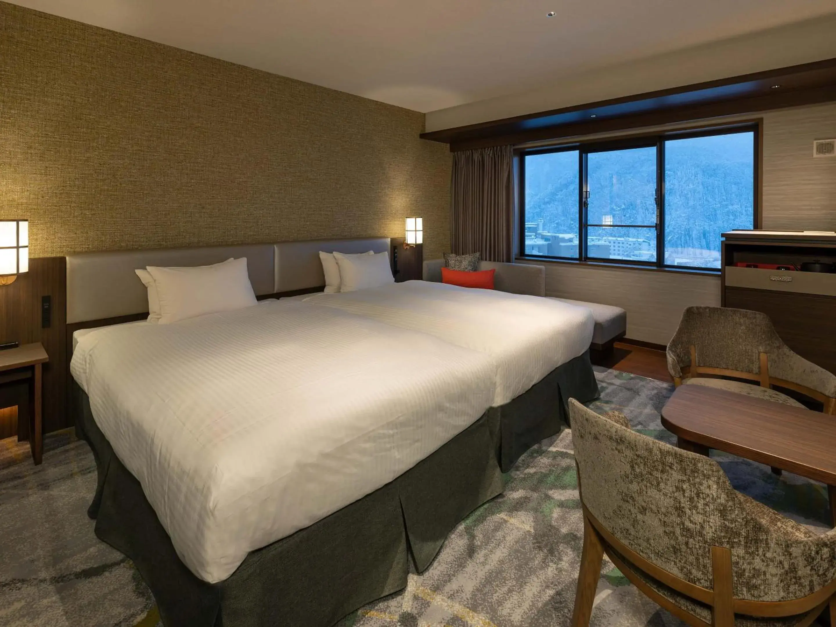 Superior Twin Room - single occupancy - Breakfast and French Dinner Included - Non-Smoking in Executive Suite SUIREI Superior Twin Room - single occupancy - Breakfast and French Dinner Included - Non-Smoking in Executive Suite SUIREI