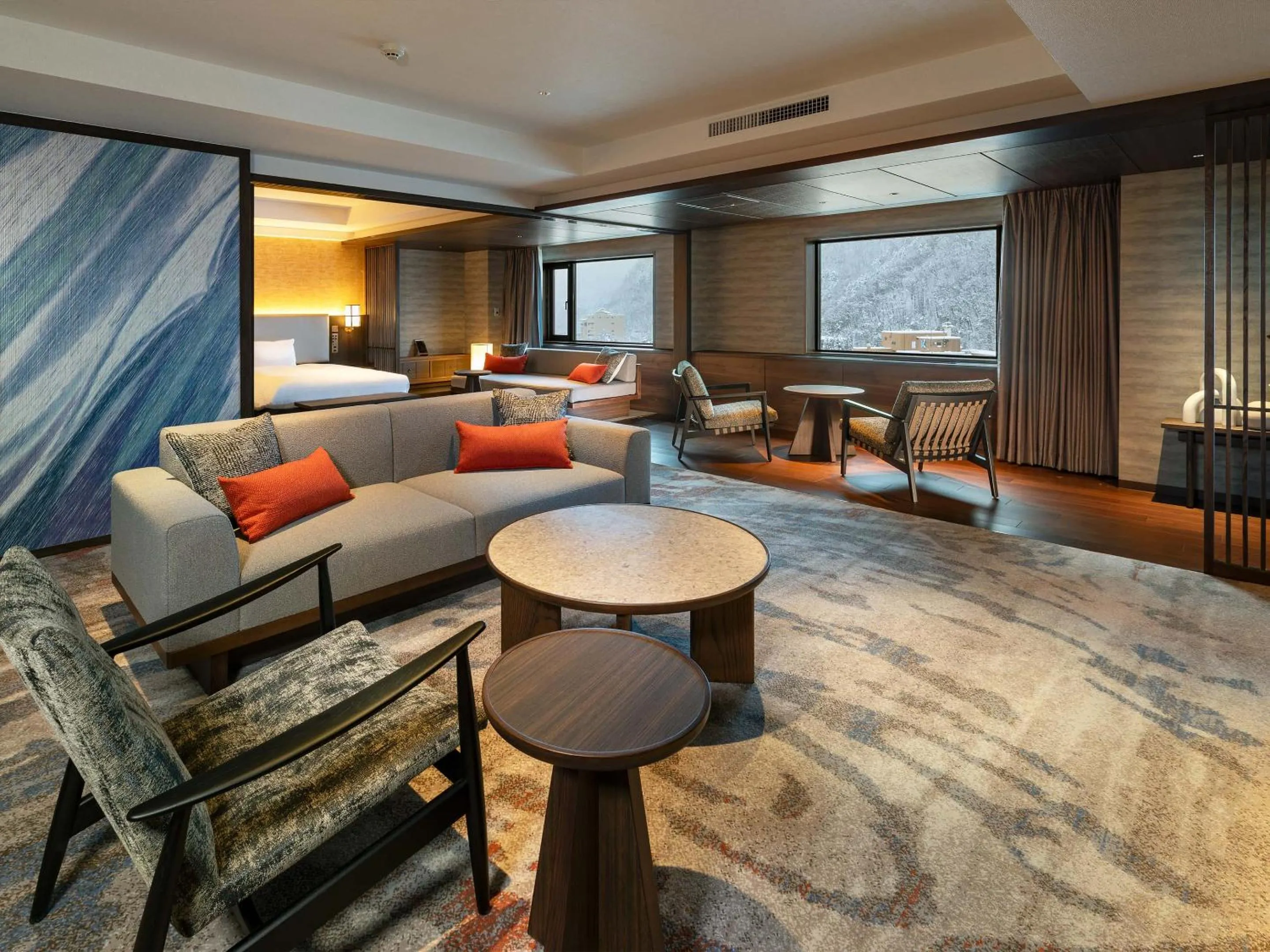 Photo of the whole room in Executive Suite SUIREI