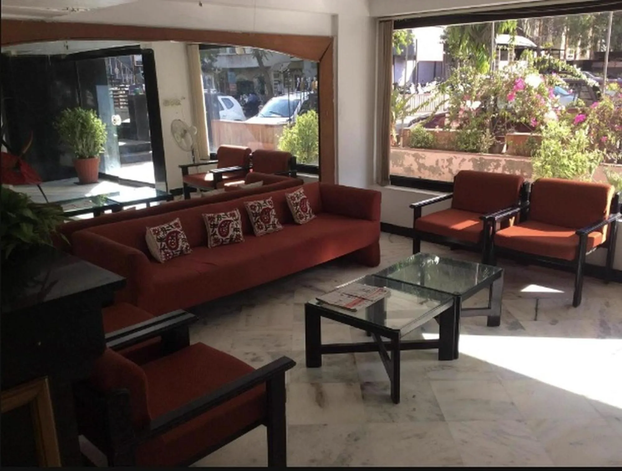 Seating area in Hotel Crown