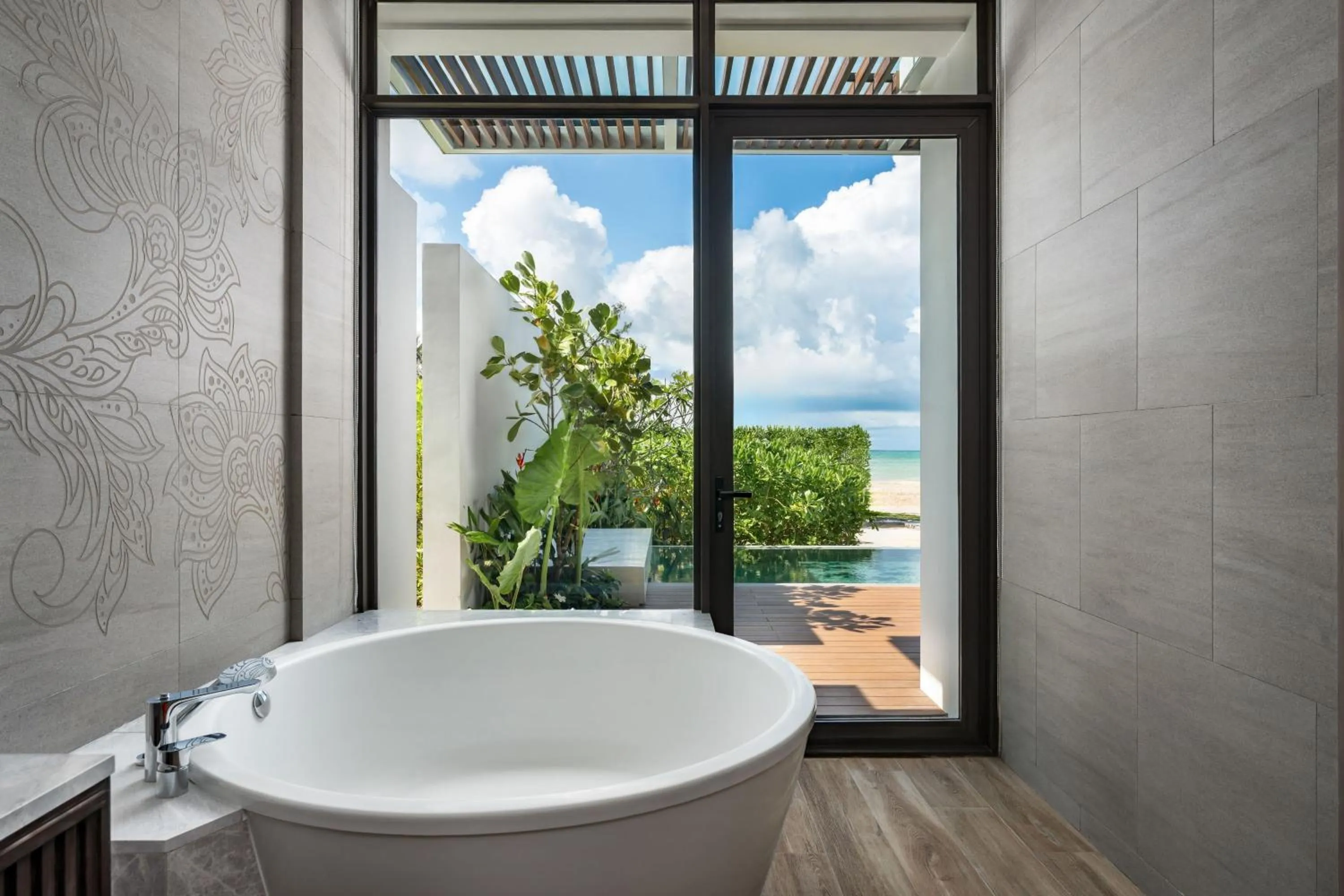 Bathroom in Khao Lak Marriott Beach Resort & Spa