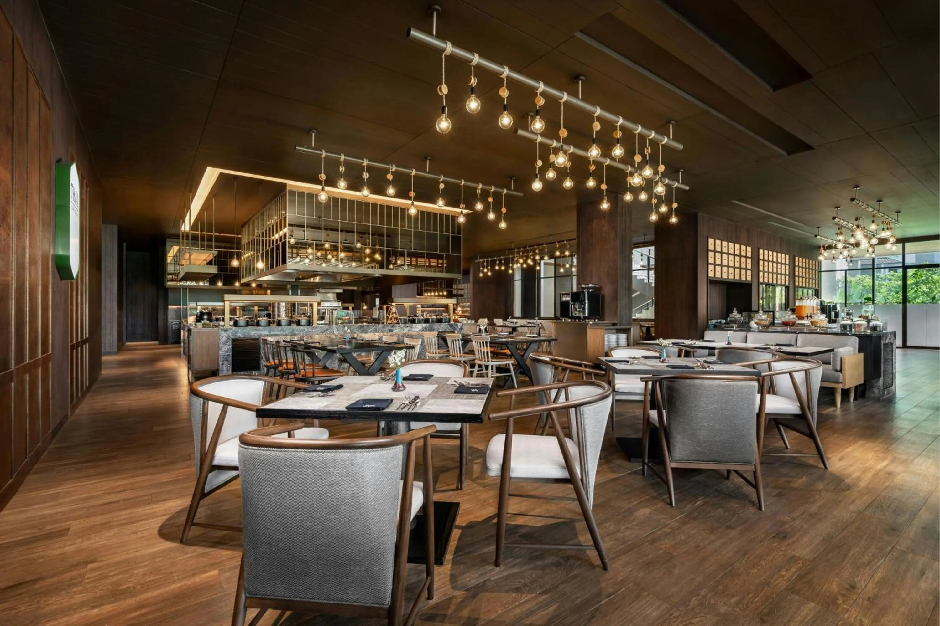 Lounge or bar in Khao Lak Marriott Beach Resort & Spa