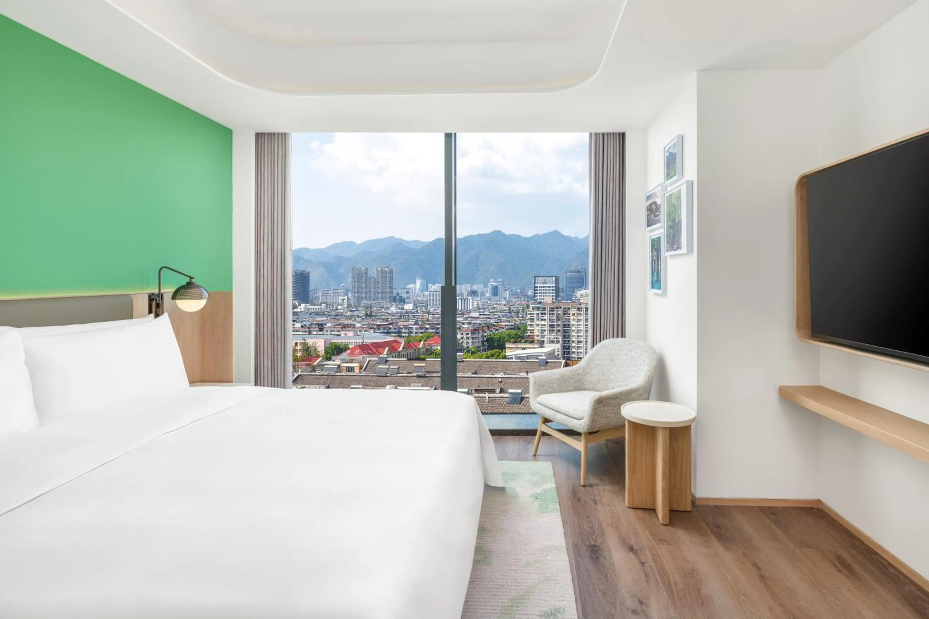 Photo of the whole room, Bed in Element Lishui