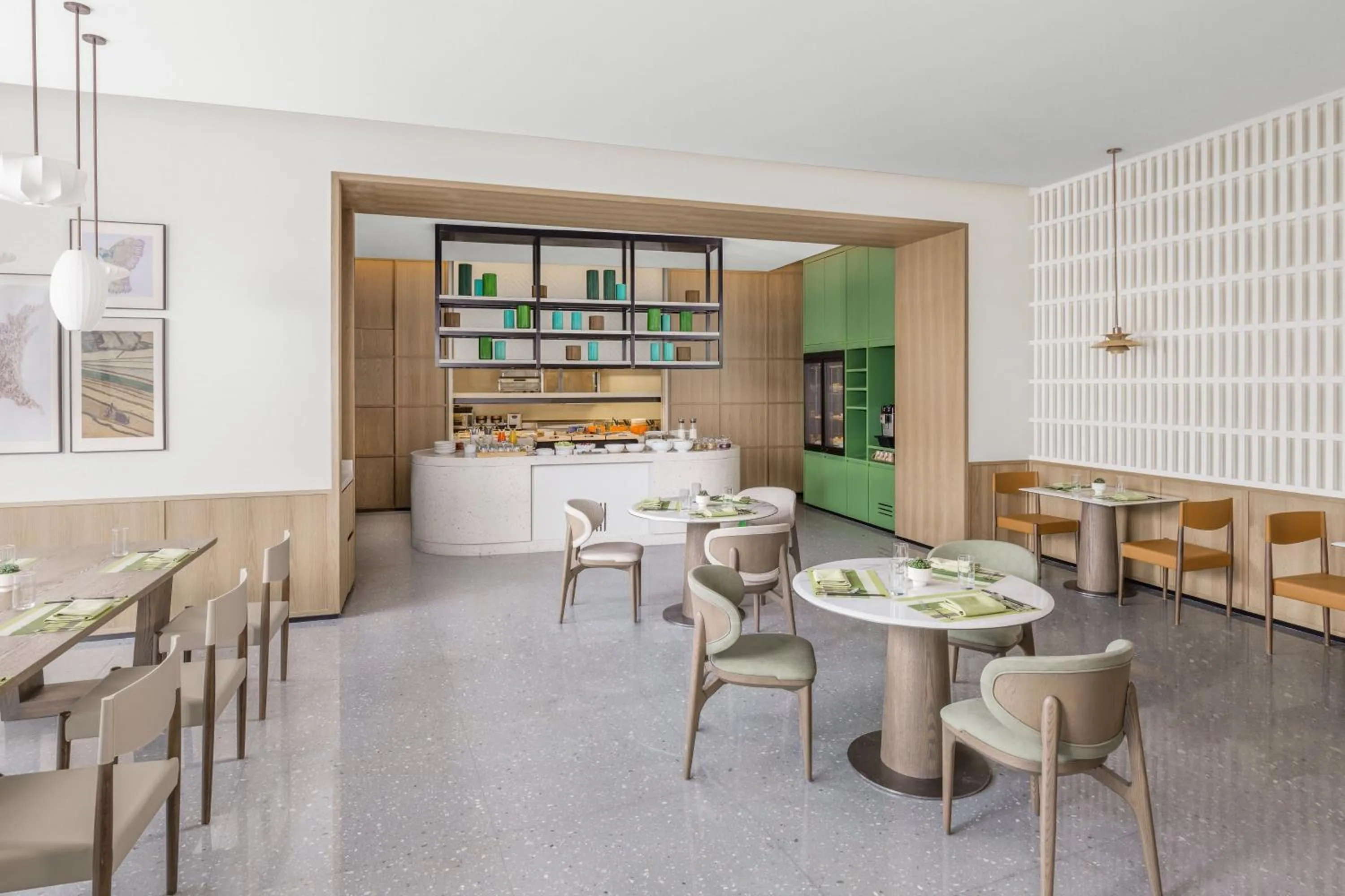 Restaurant/places to eat in Element Lishui