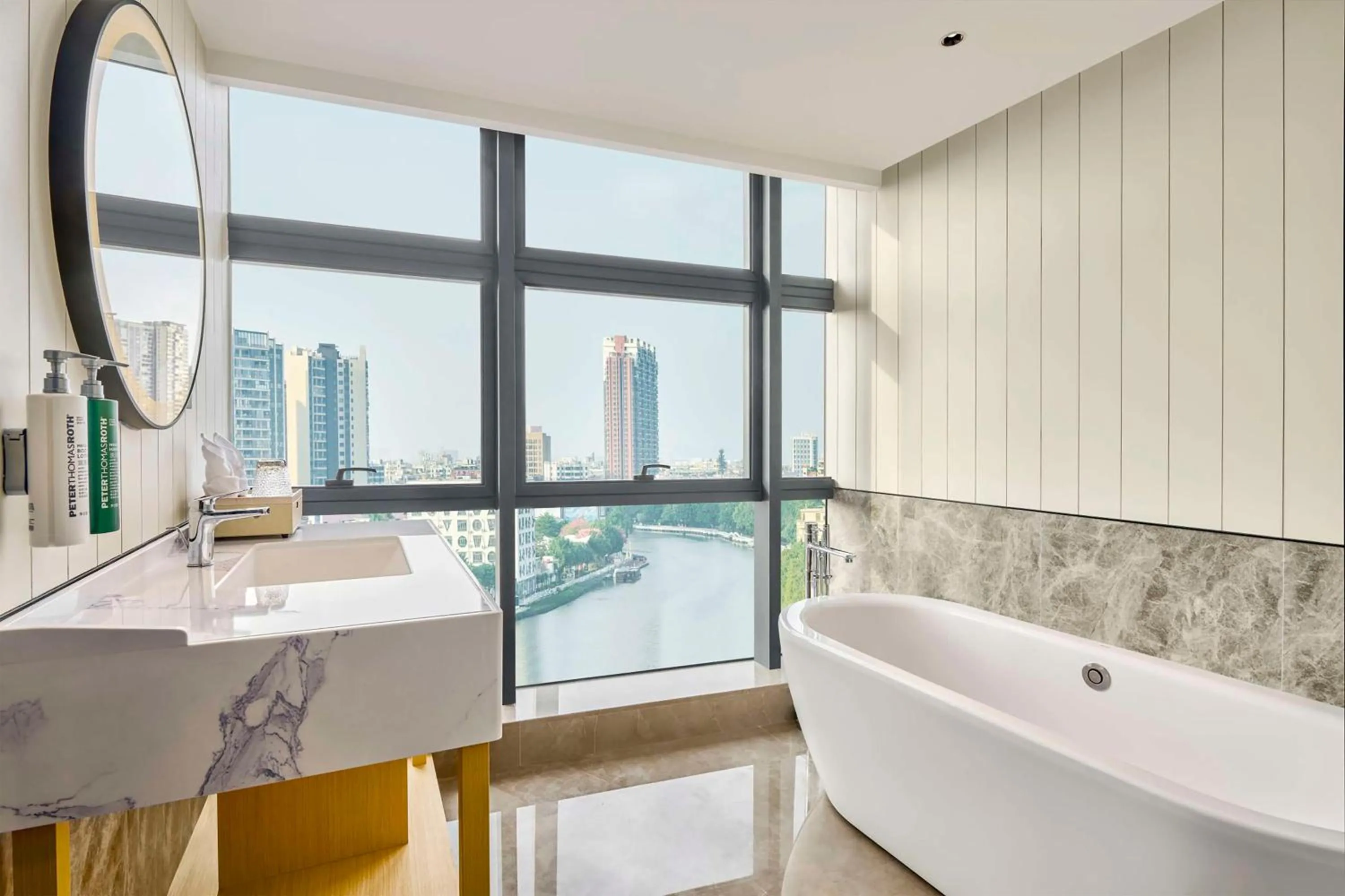 Bathroom in Hilton Garden Inn Foshan Lishui