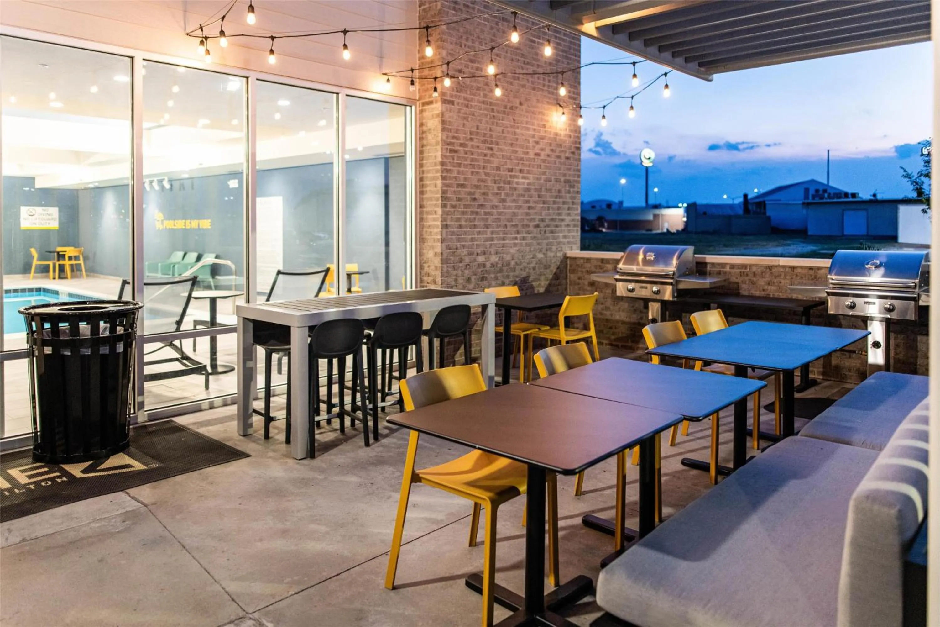 Patio in Home2 Suites By Hilton Effingham