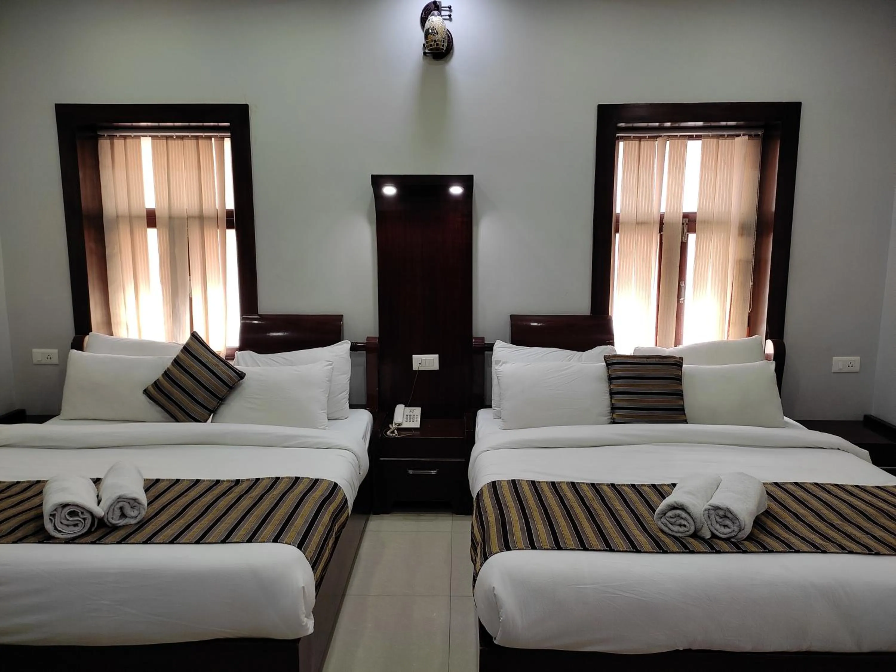 Bedroom, Bed in Hotel Krishna Ji