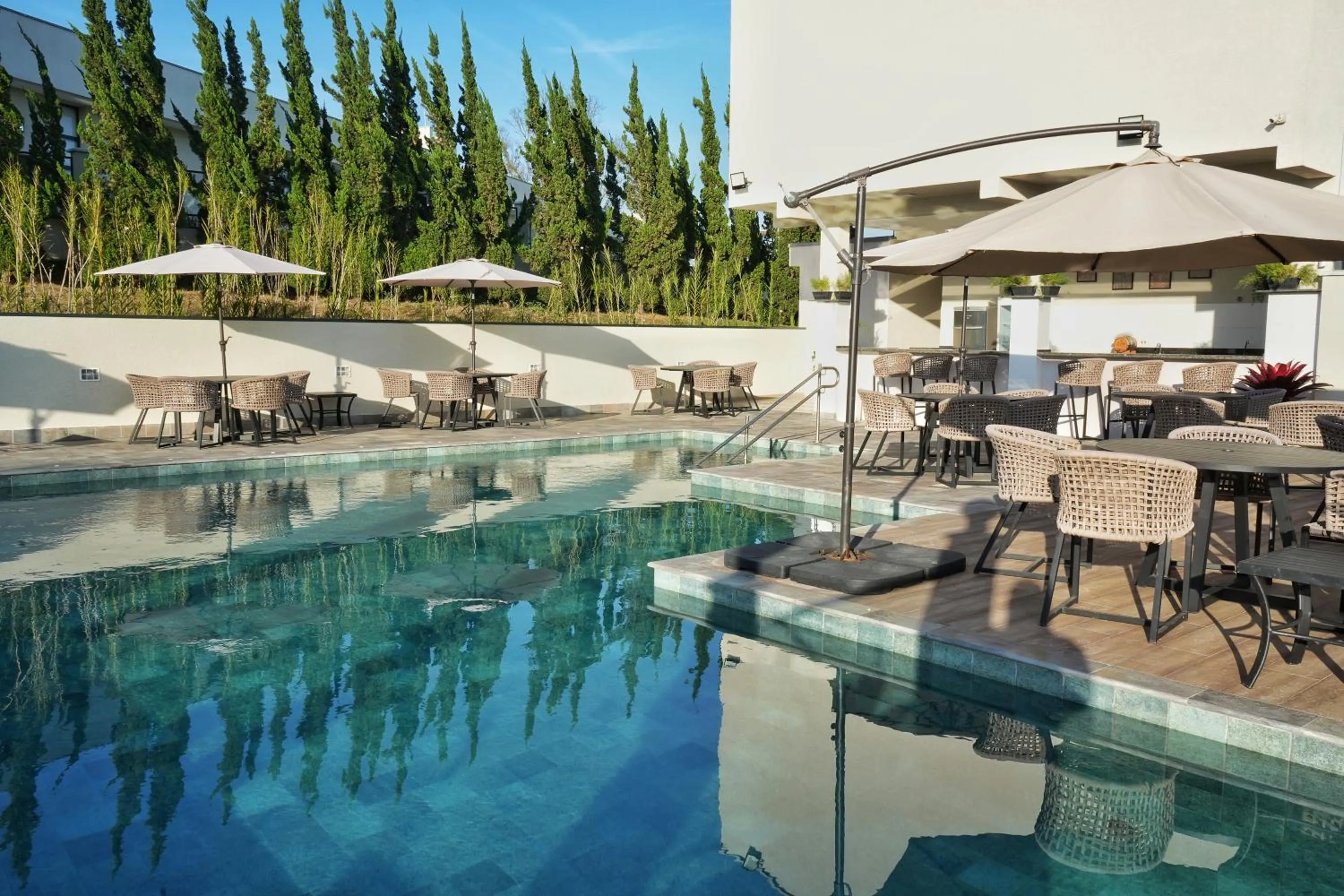 Bristol Villaggio Rosa Aruja