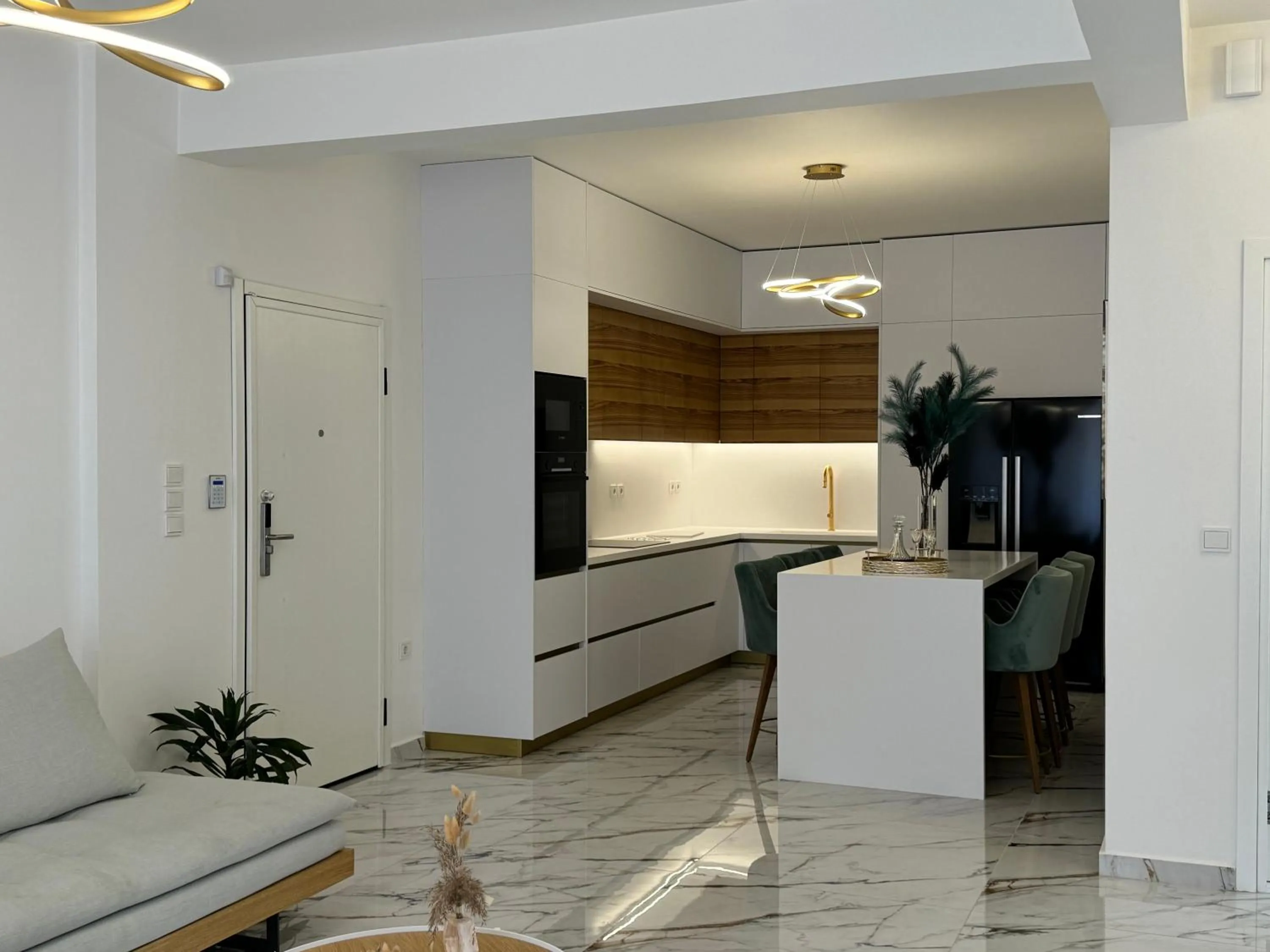 Kitchen or kitchenette in Madi Luxury Stay Patra
