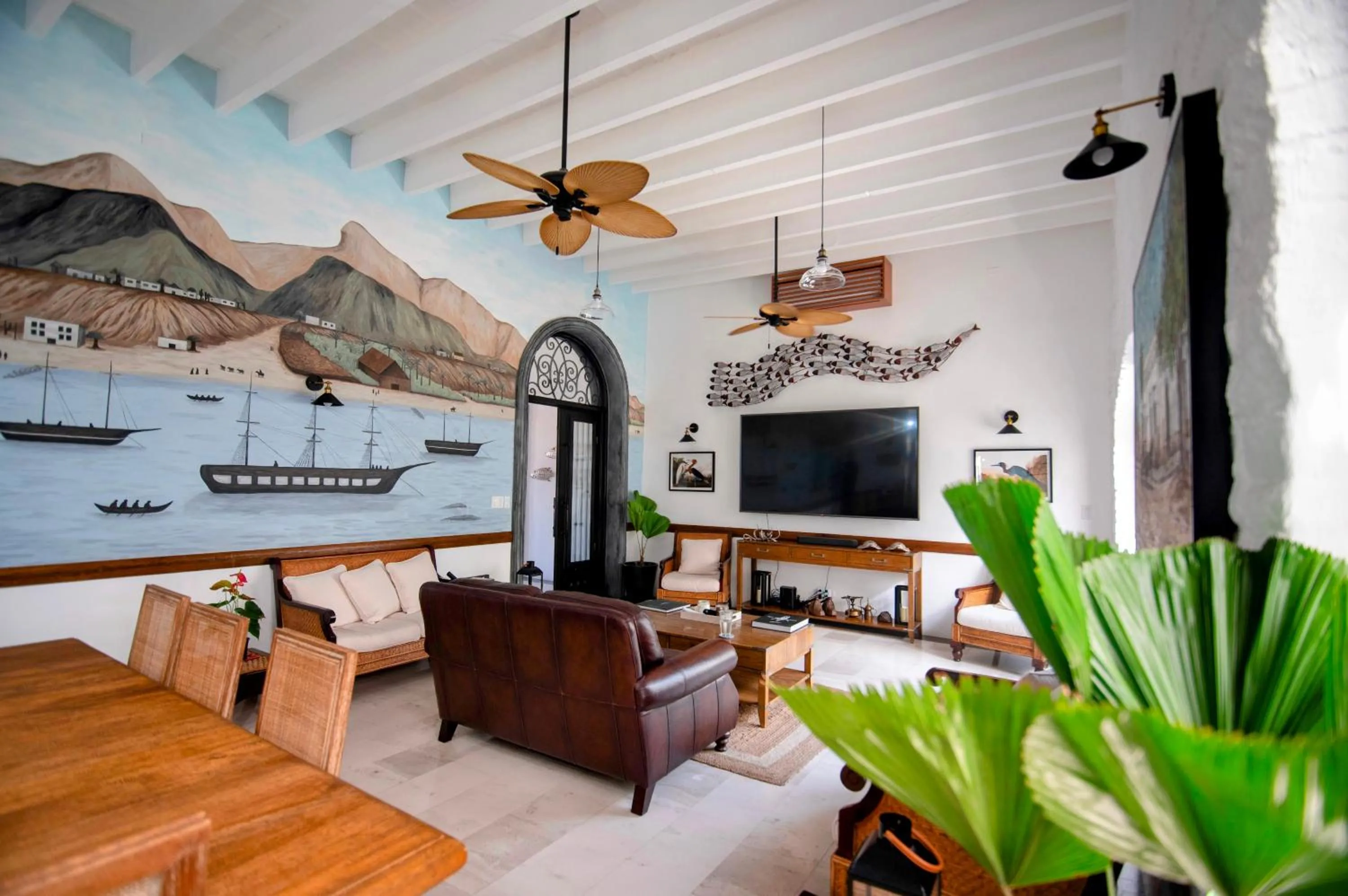 Communal lounge/ TV room in Casa 1880 - Adults Only