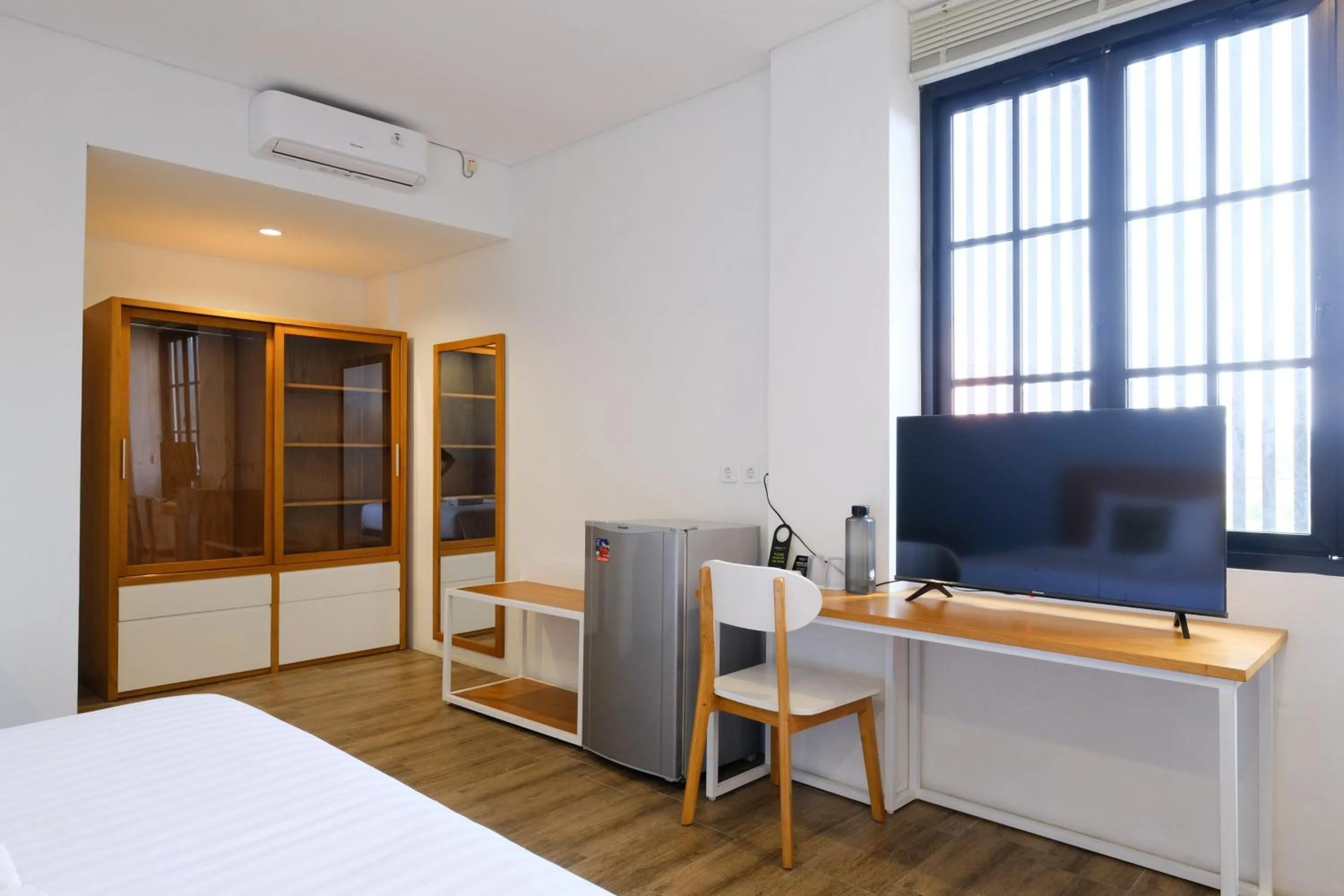 Bedroom, Bed in Urbanview Code Riverstay Yogyakarta