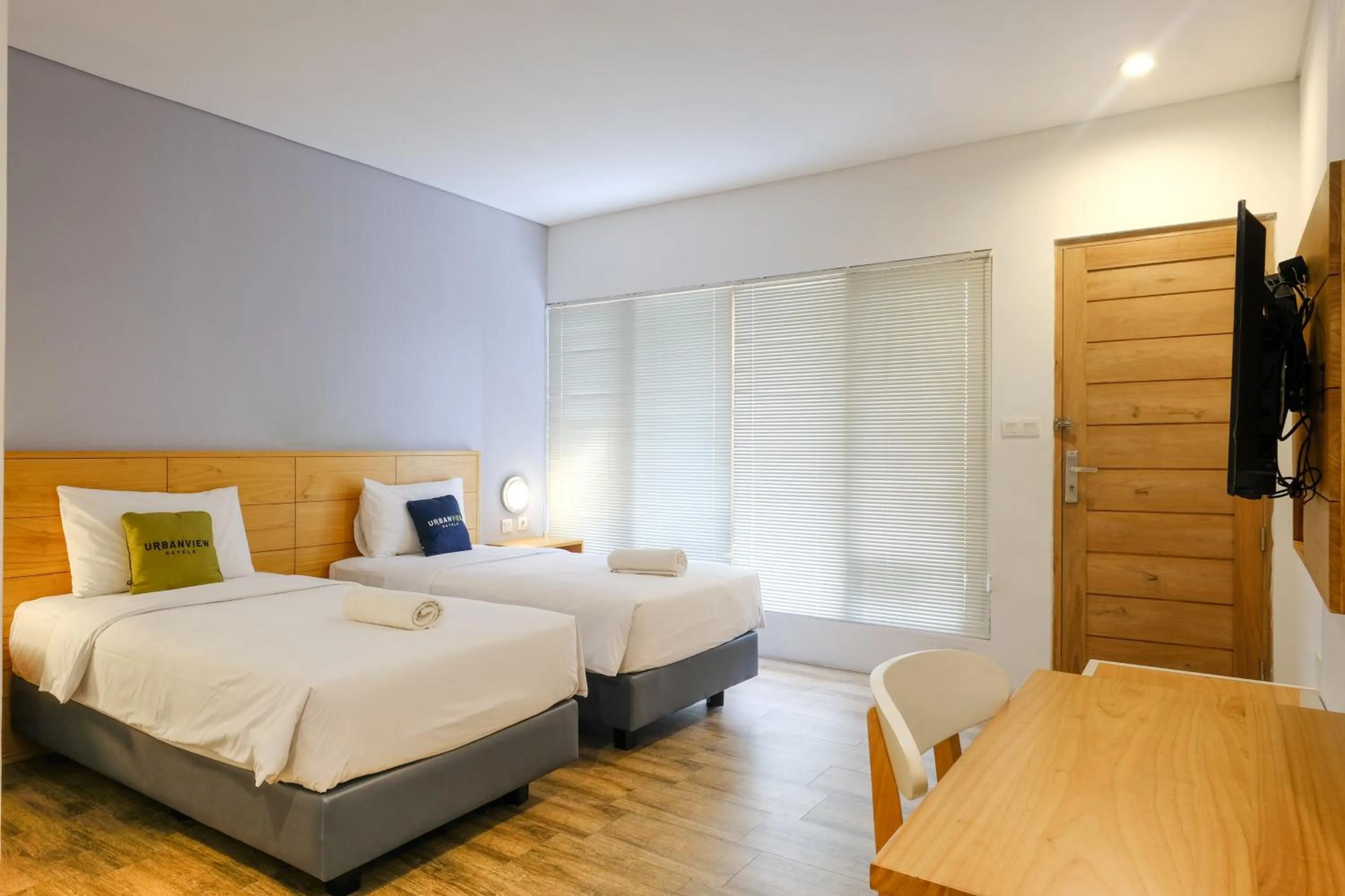 Bedroom, Bed in Urbanview Code Riverstay Yogyakarta