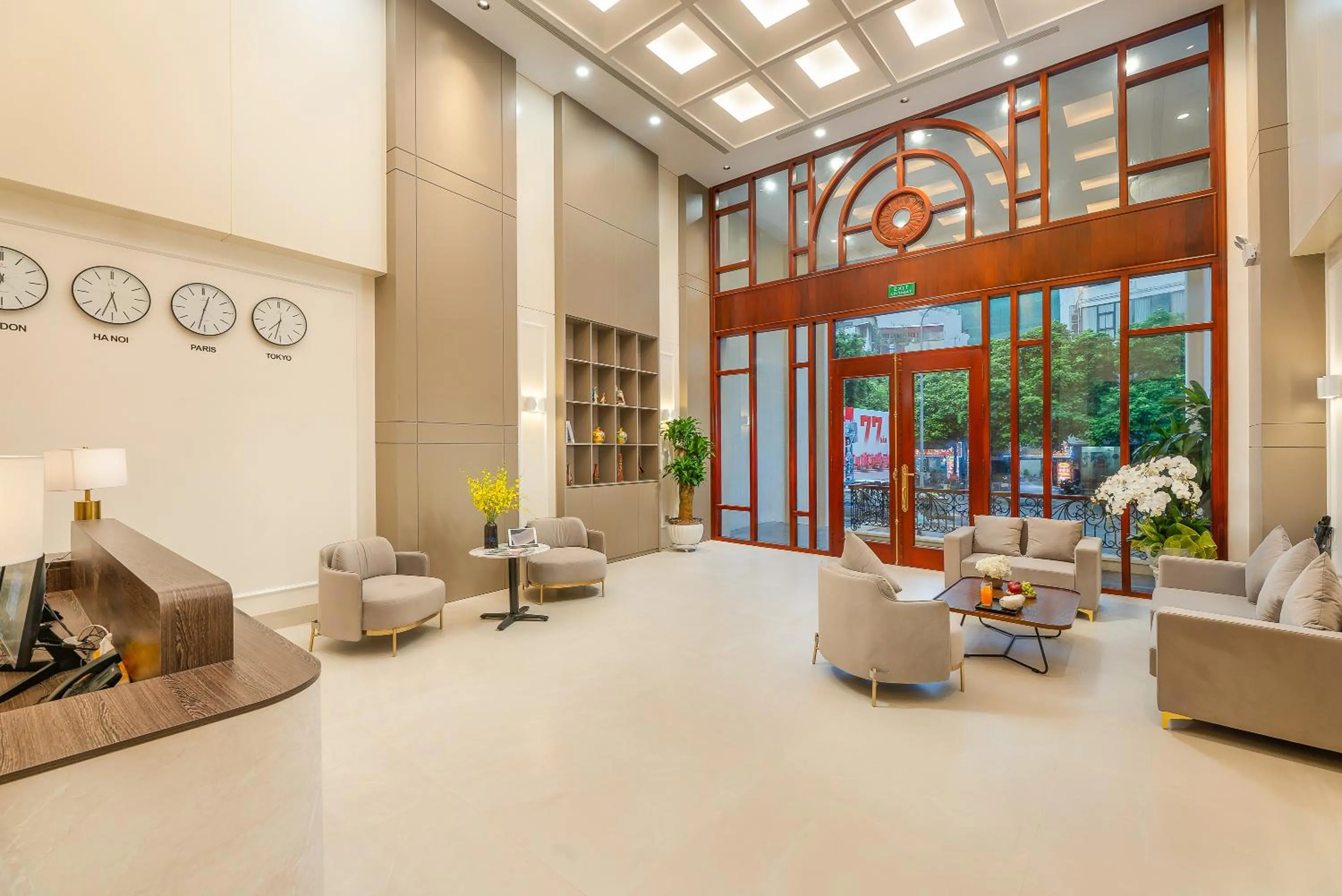 Living room in Gilson Hanoi Hotel