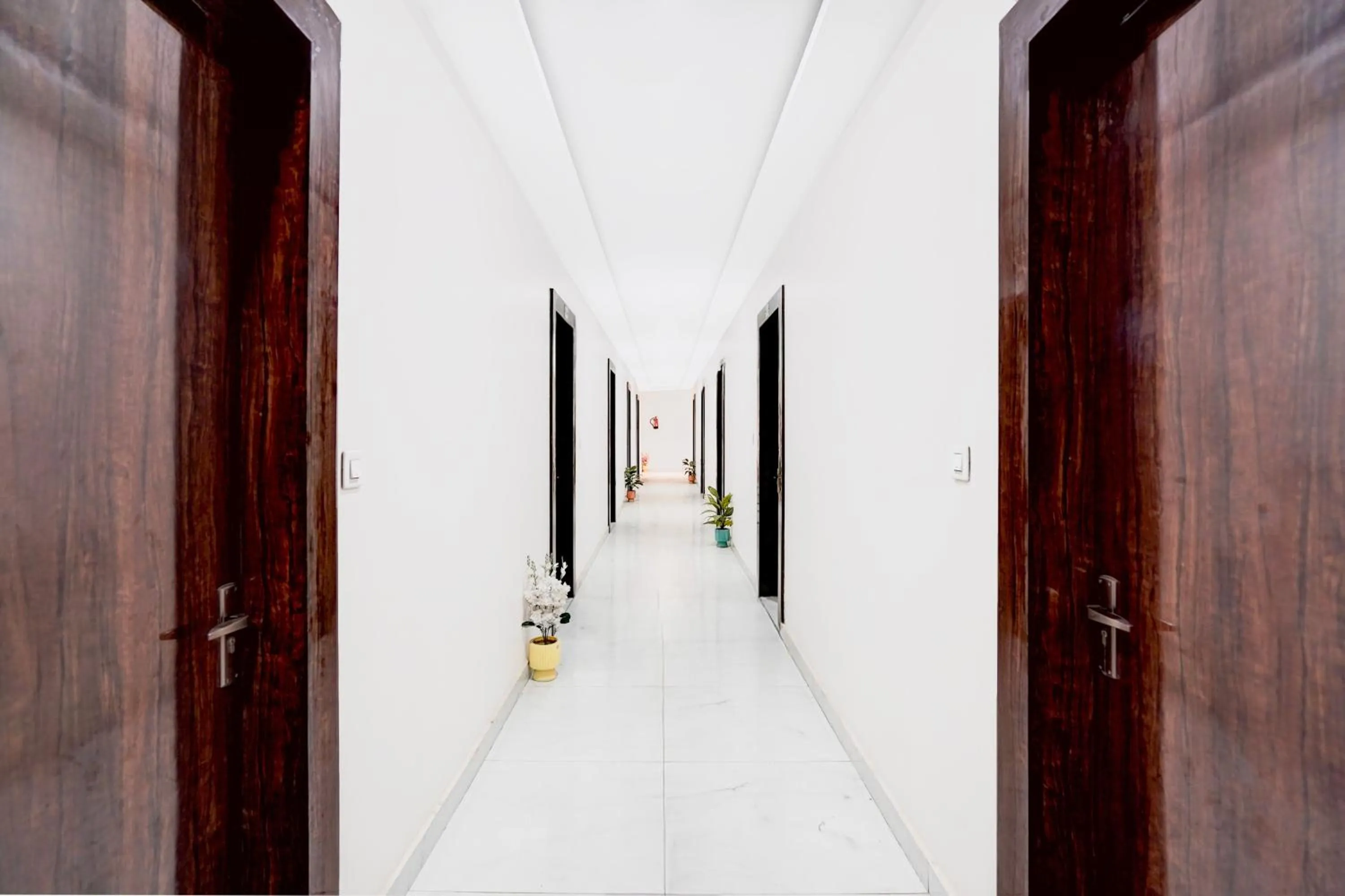 Lobby or reception in Super Townhouse Narholi Bridge Mathura