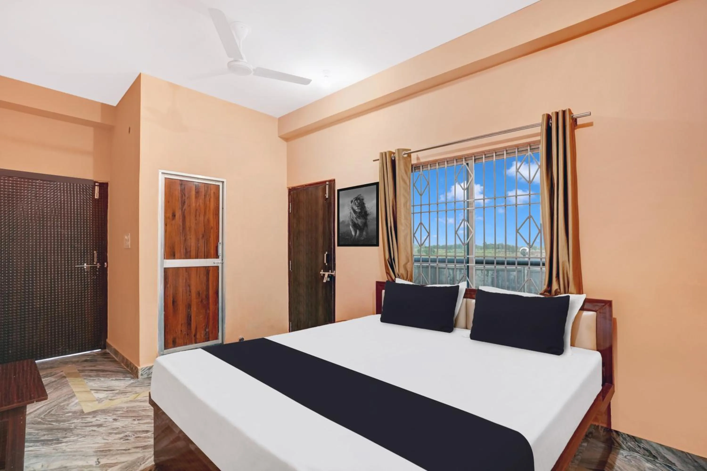 Bedroom in Hotel O Mayur Residency