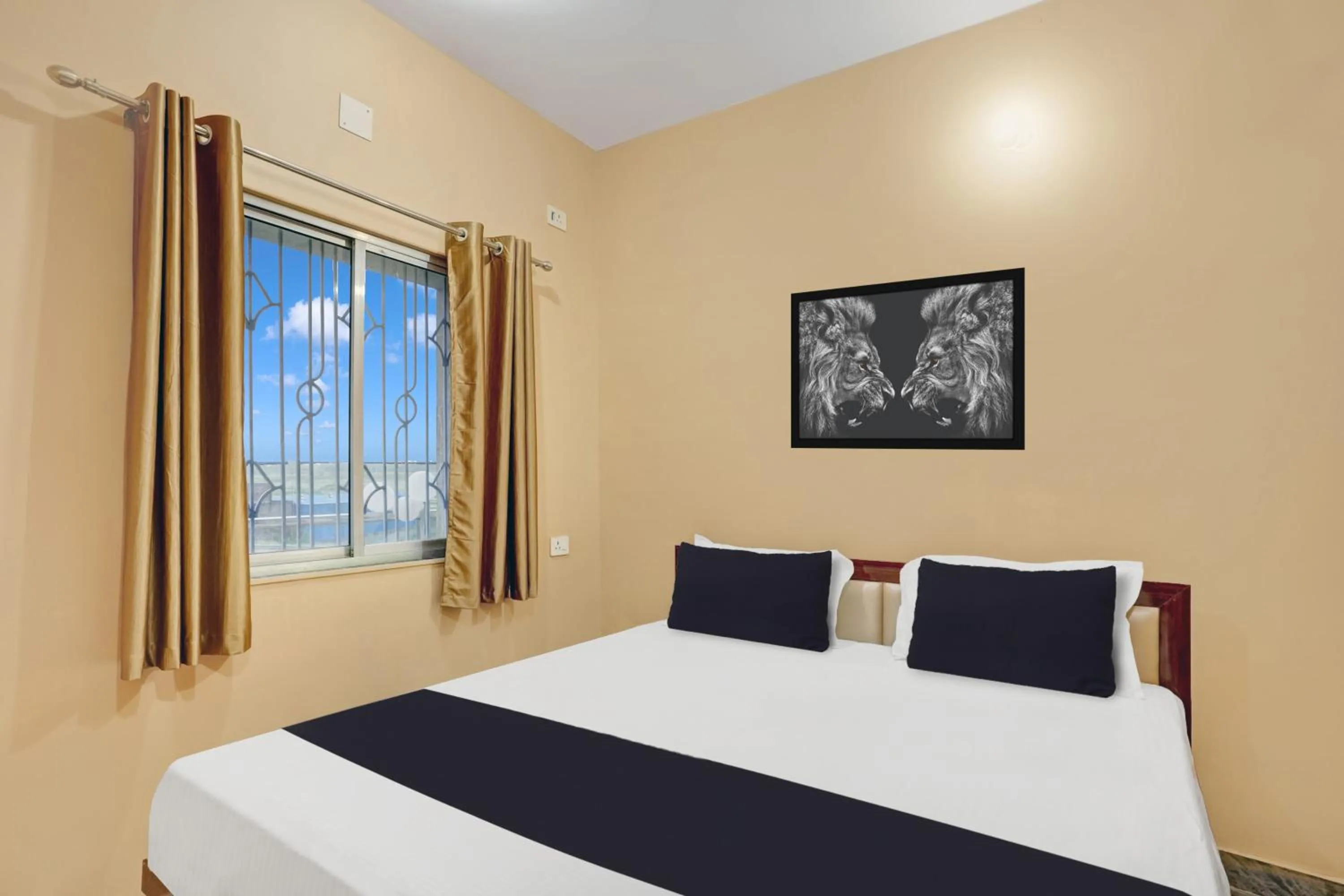 Bedroom in Hotel O Mayur Residency