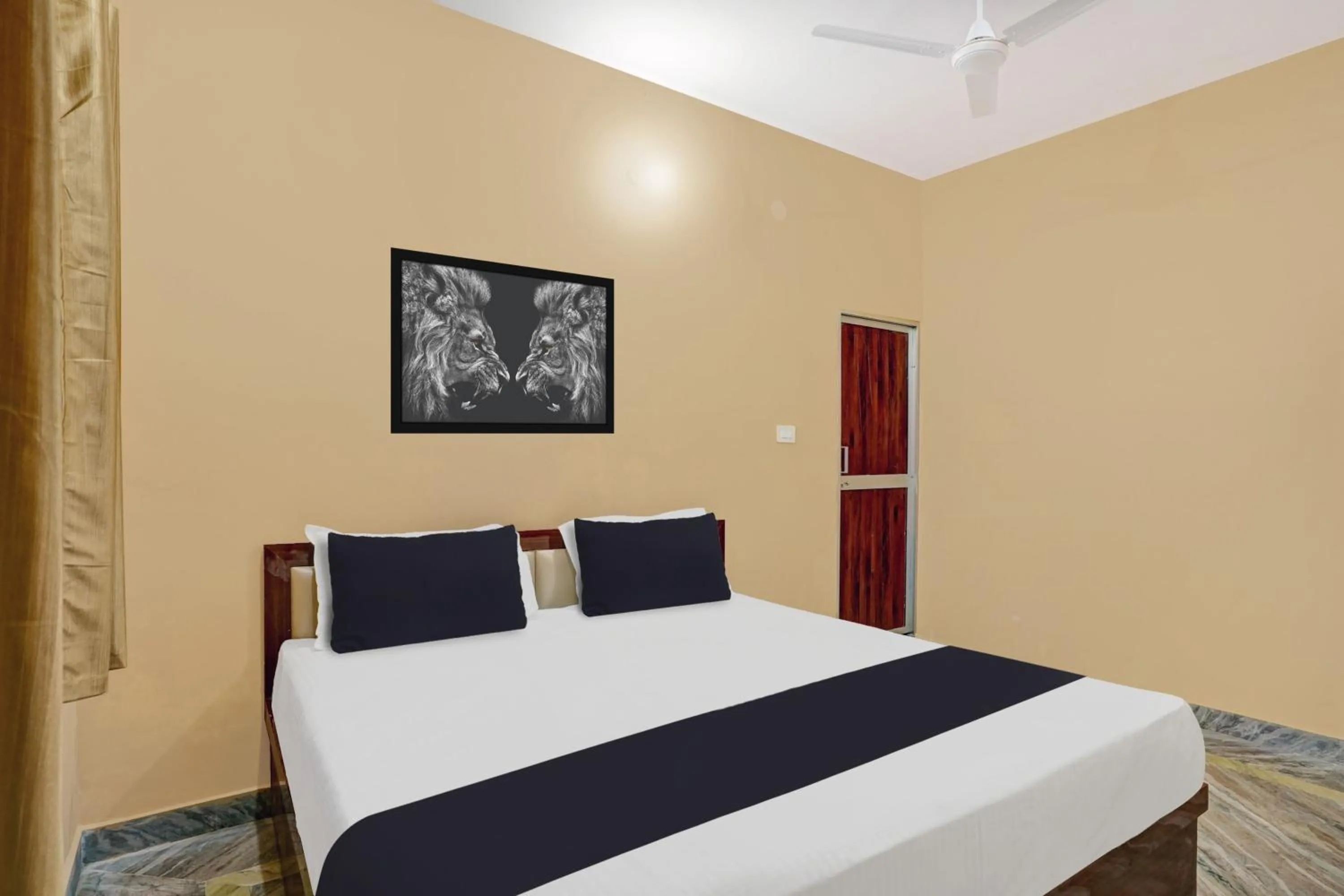 Bedroom in Hotel O Mayur Residency