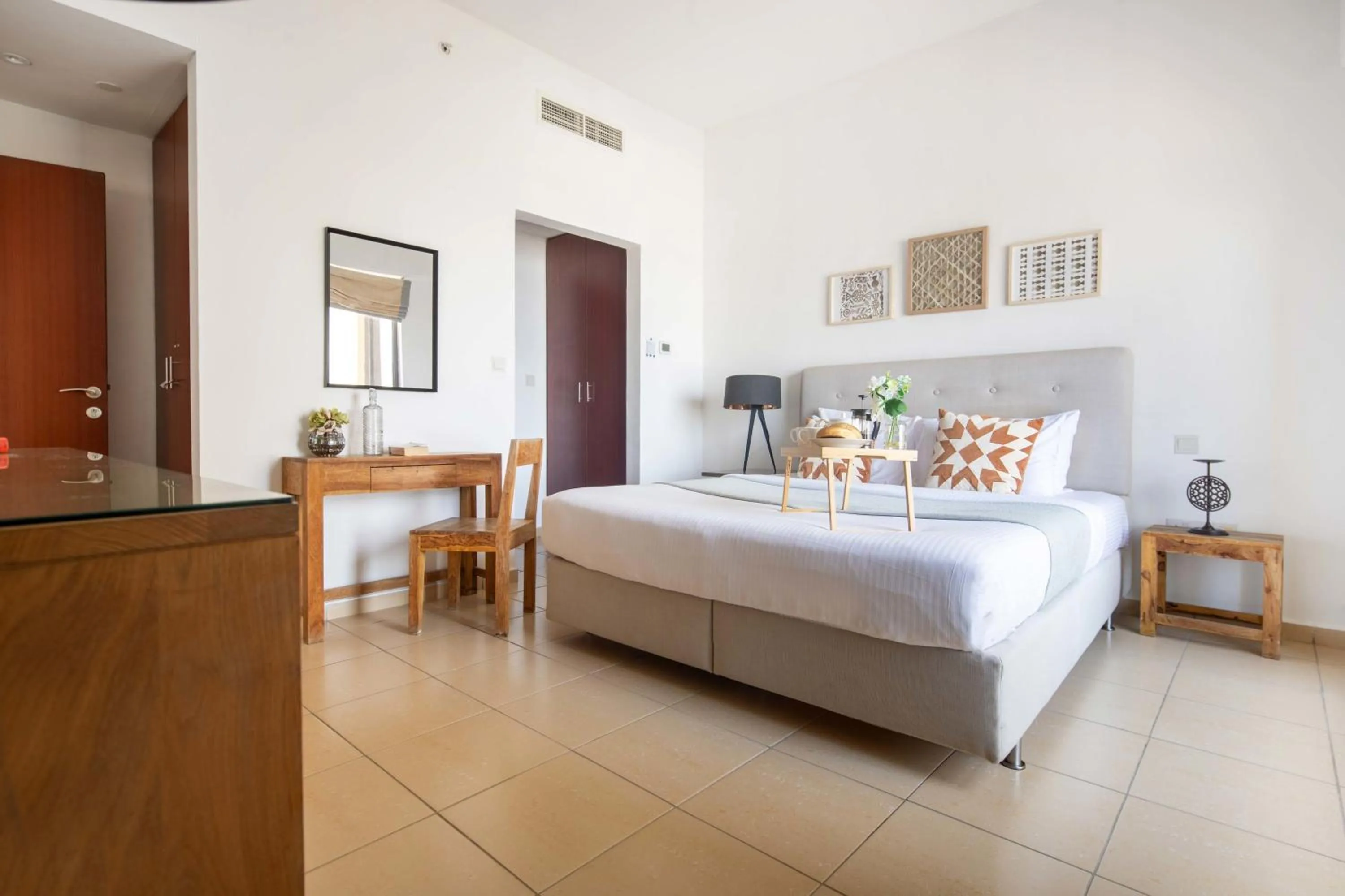 Frank Porter - Sadaf 6