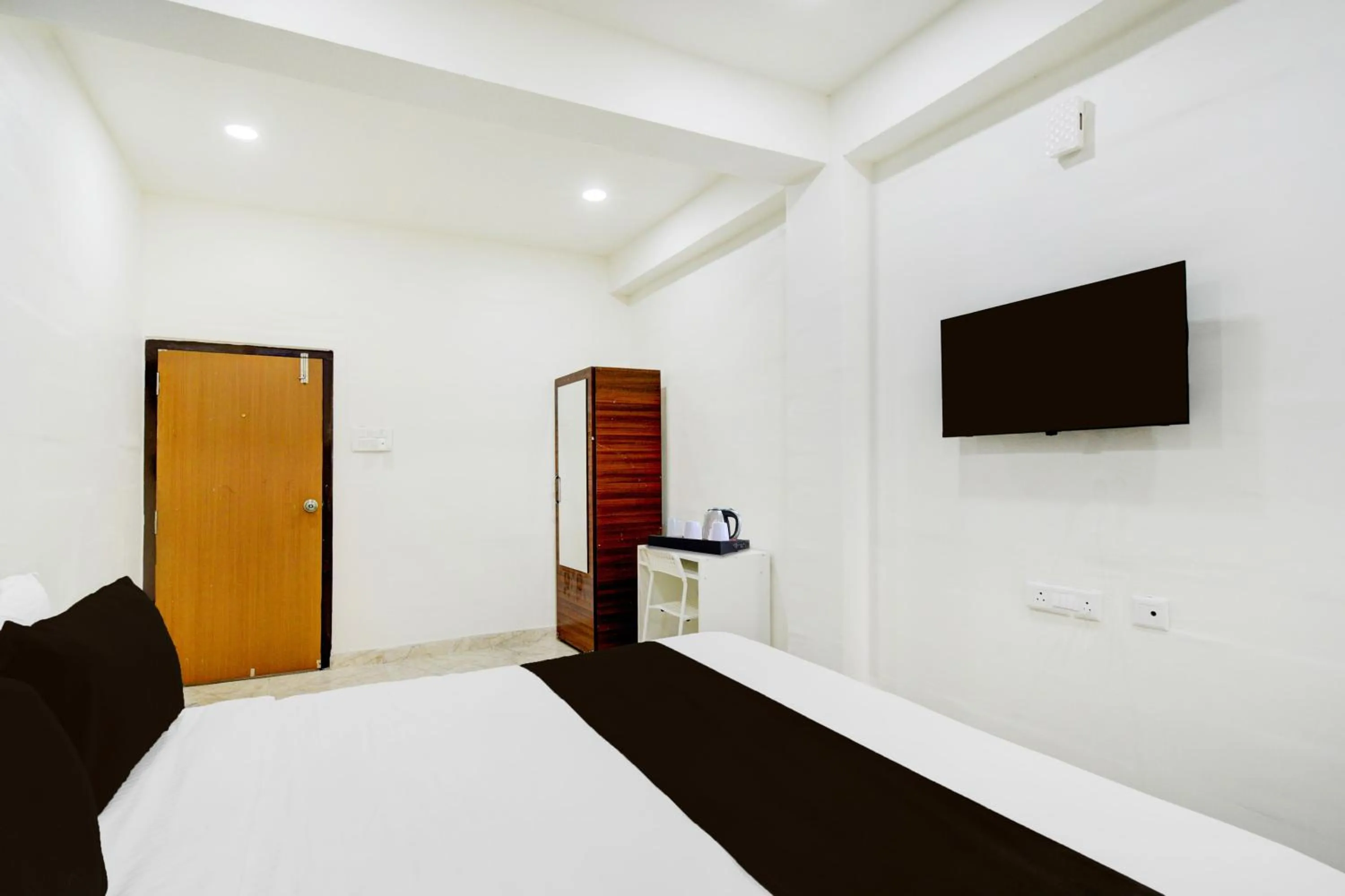 Bedroom, Bed in Super Townhouse Oak Nagole Metro Station Formerly Saka Arcade