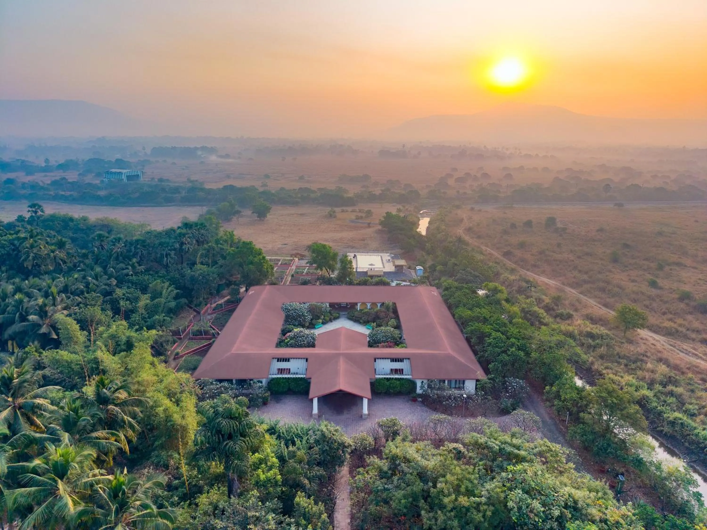 Property building in amã Stays & Trails Kihim Courtyard, Alibag
