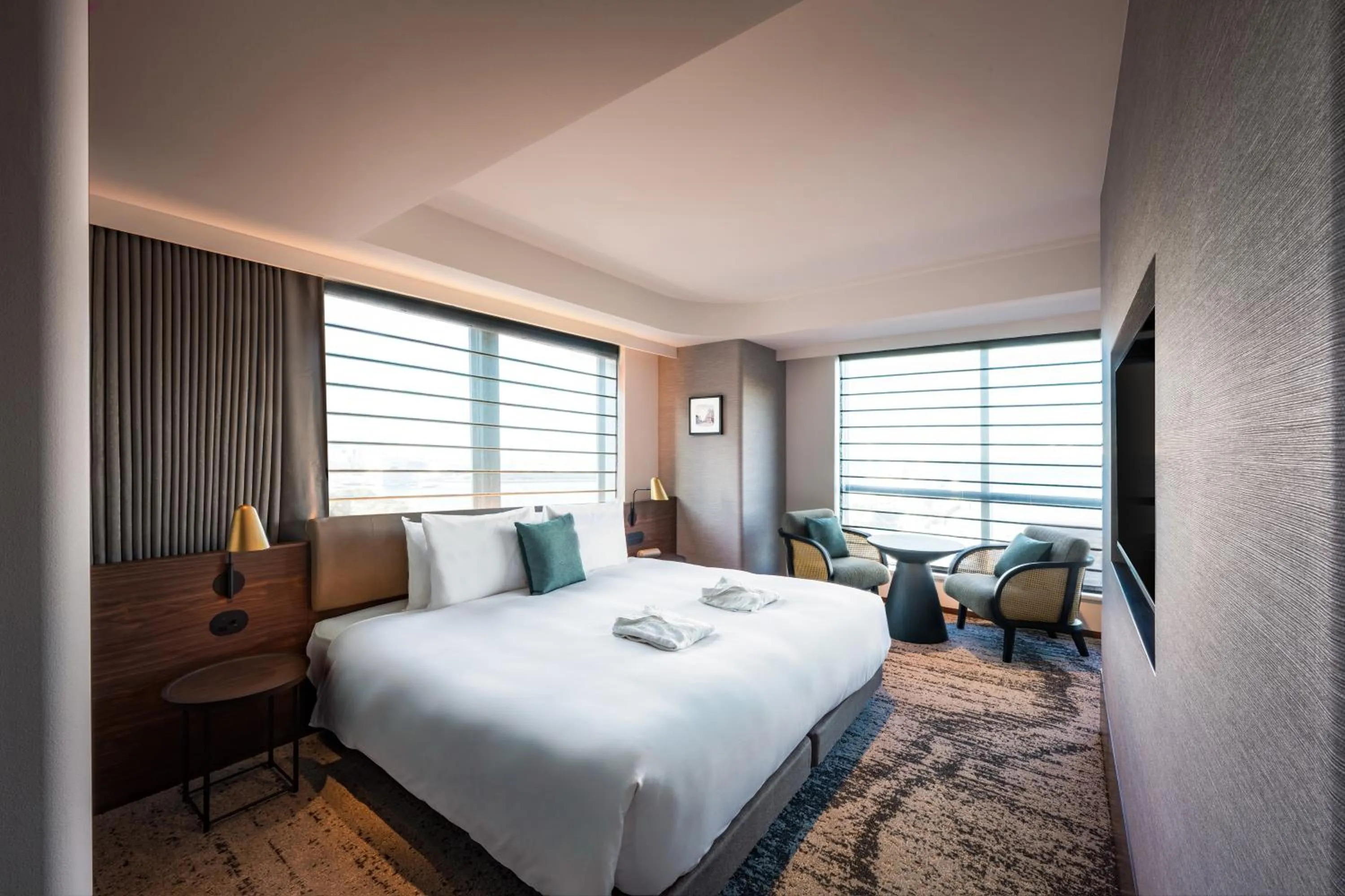 Photo of the whole room, Bed in The Gate Hotel Yokohama by Hulic