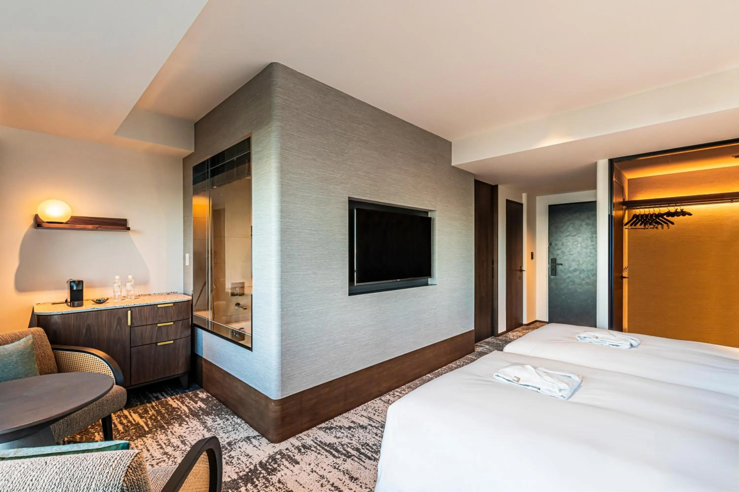 Photo of the whole room, Bed in The Gate Hotel Yokohama by Hulic