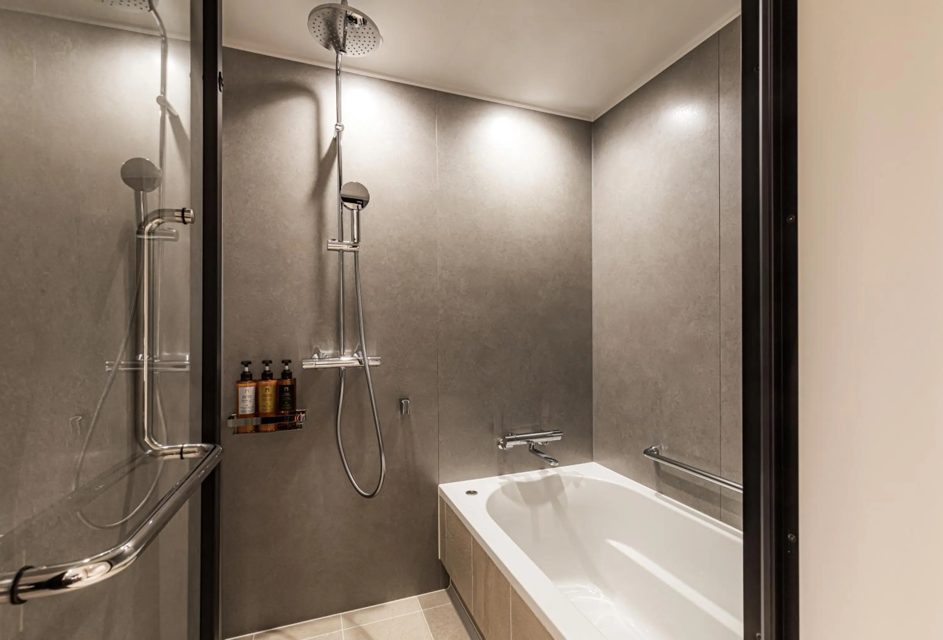 Bathroom in The Gate Hotel Yokohama by Hulic