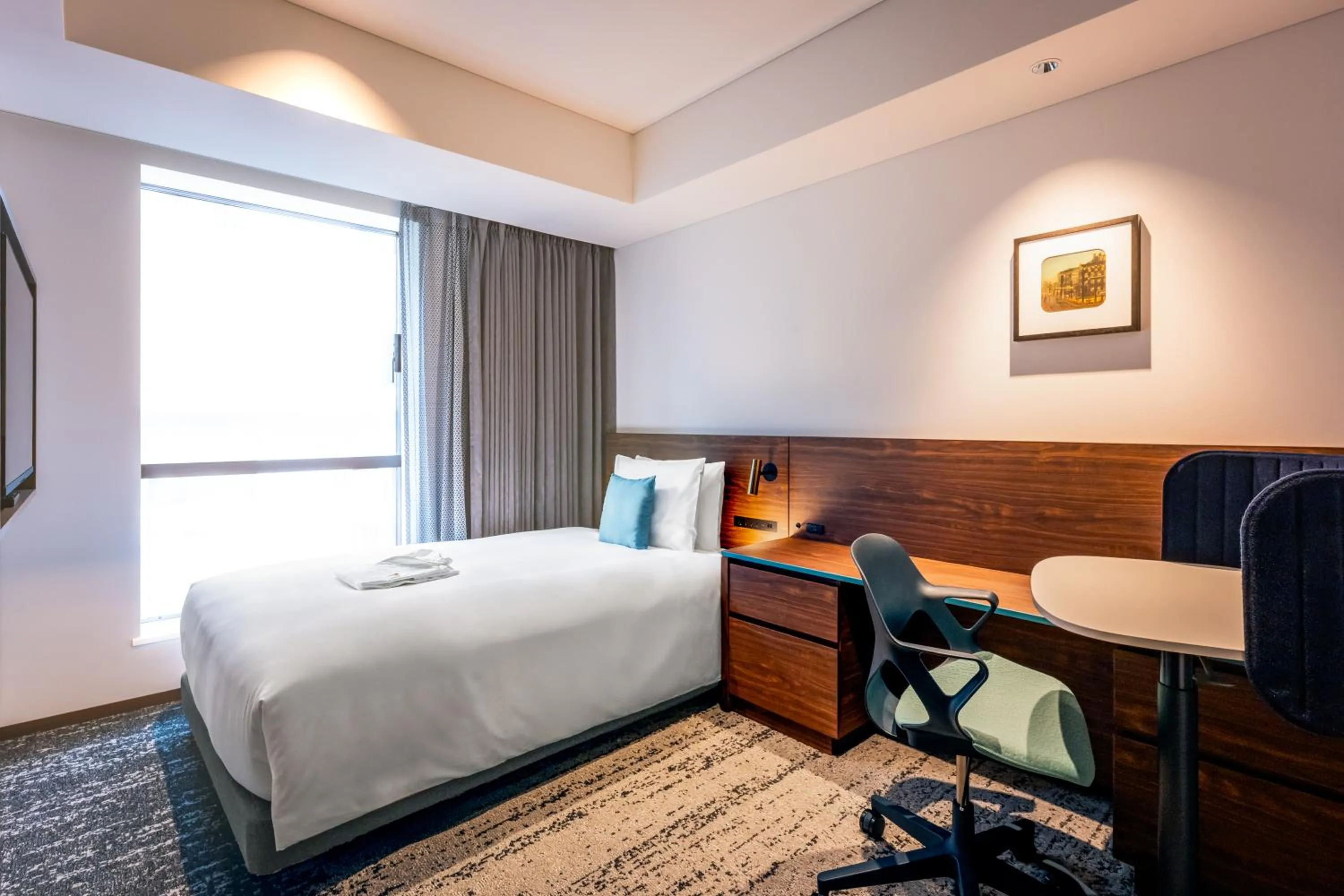 Bed in The Gate Hotel Yokohama by Hulic