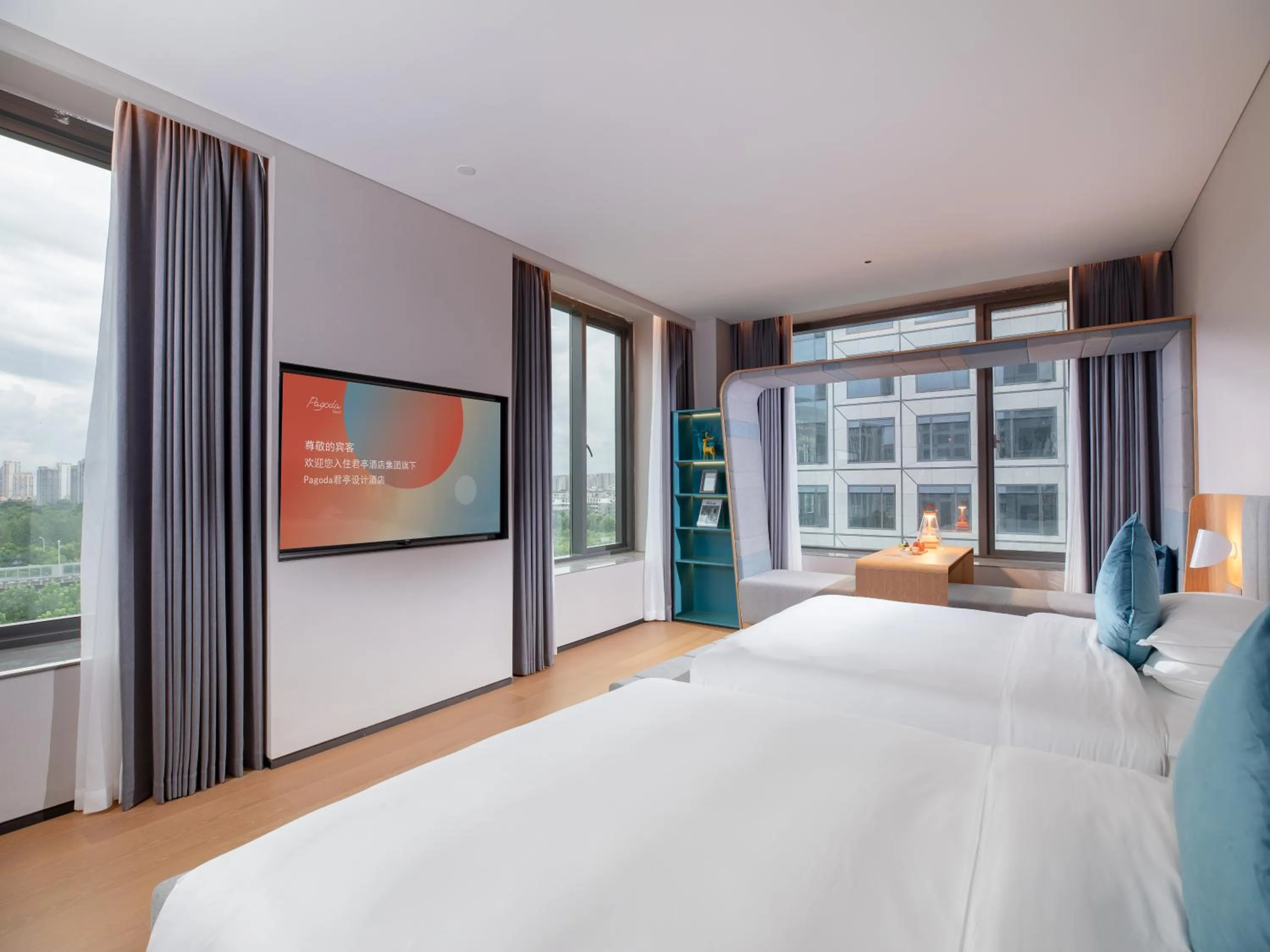 Photo of the whole room, Bed in Pagoda Hotel Hangzhou Zijingang