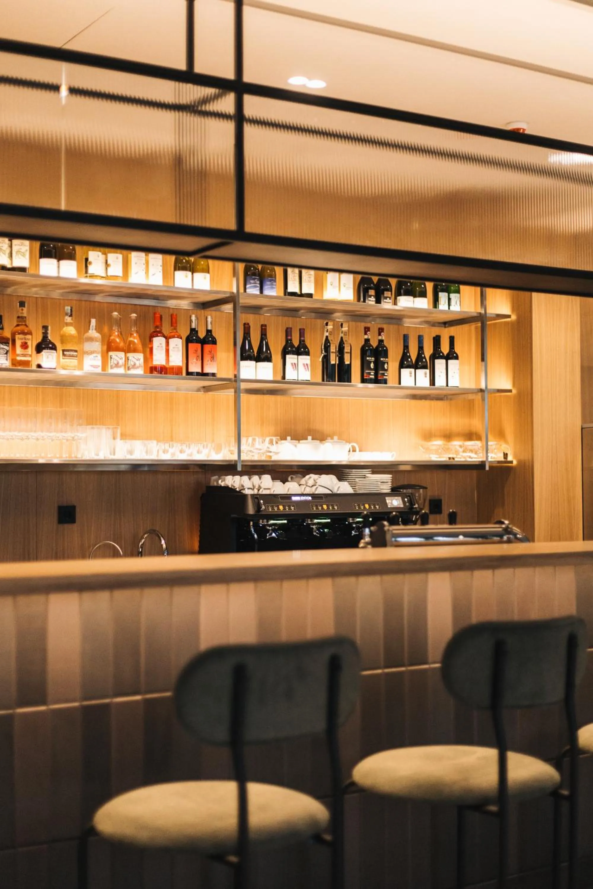 Restaurant/places to eat in TULIP Residences Lviv