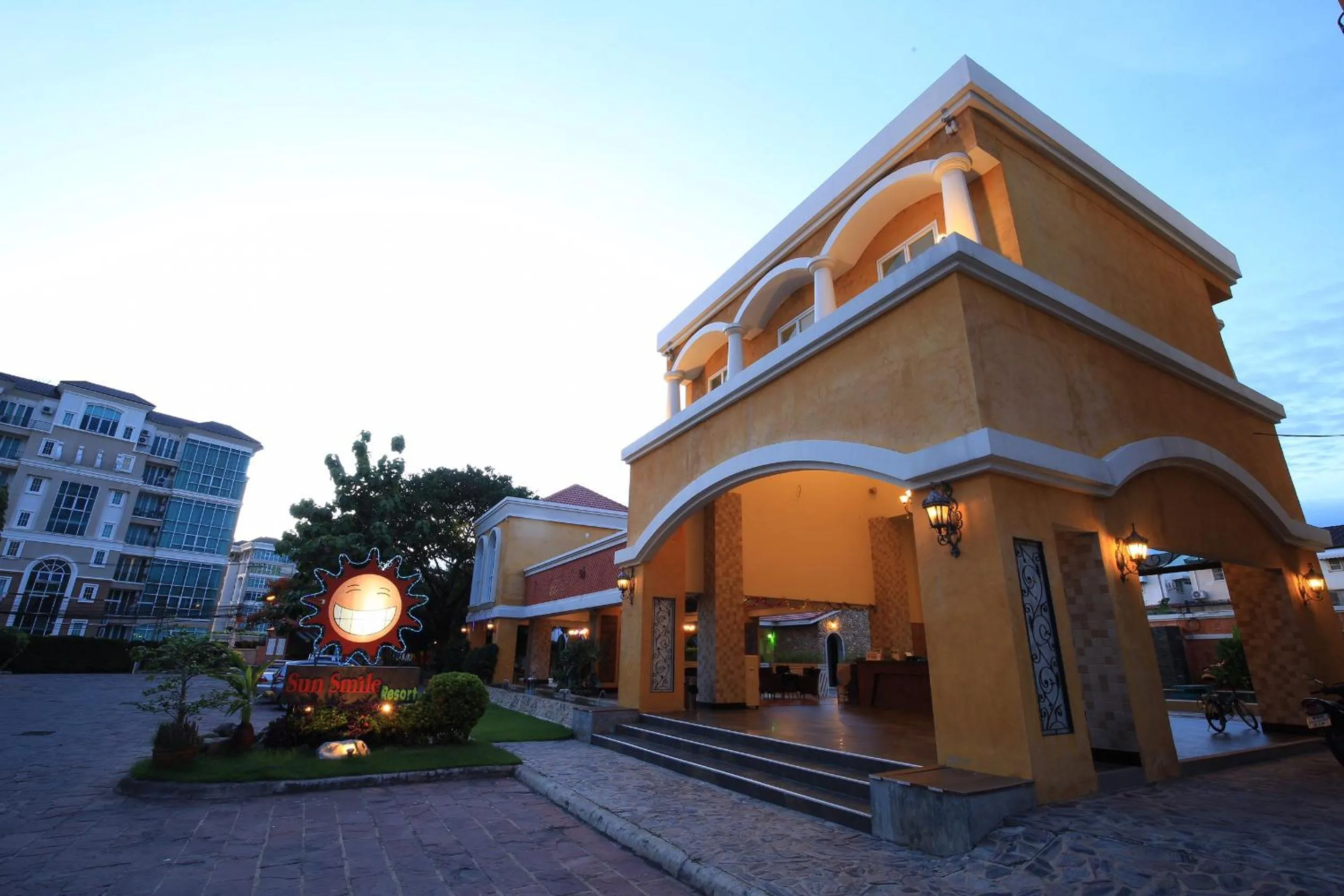 Property building in Grandsmile Wellness Resort