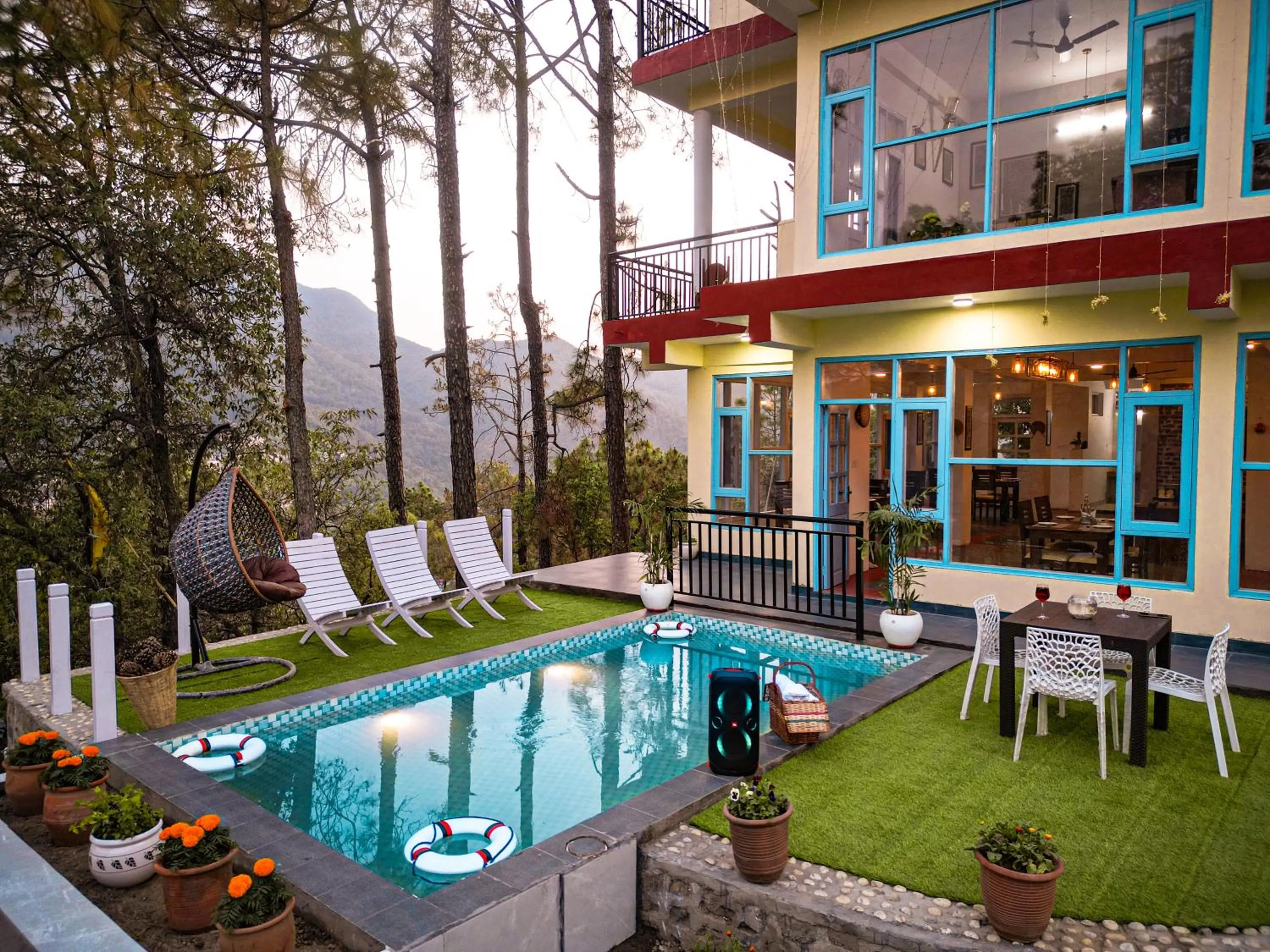 Rainbow Resorts