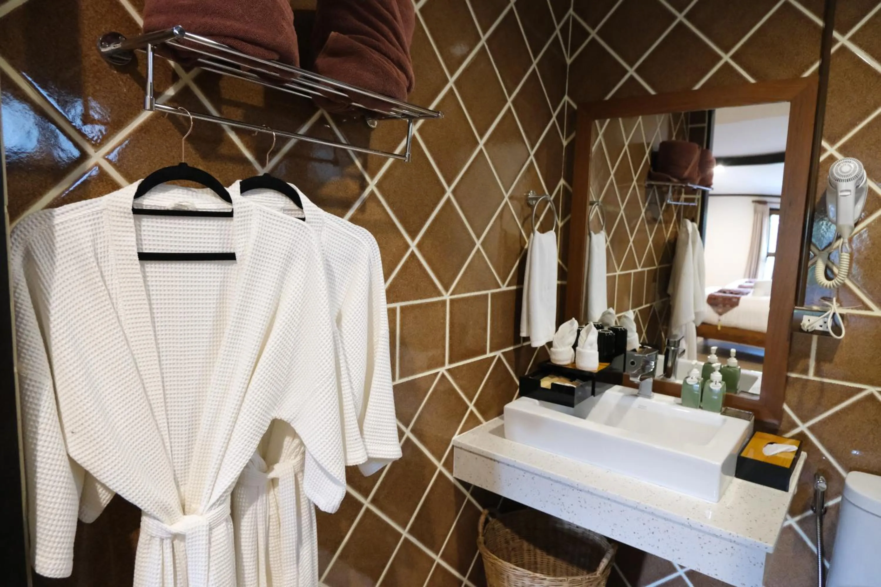 Bathroom in Vimarn Kaew Village and Resort