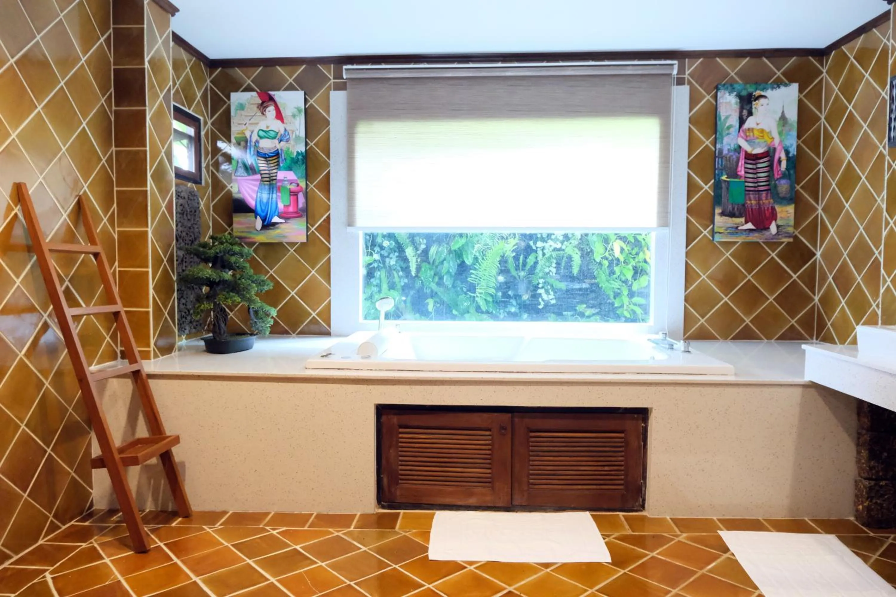 Bathroom in Vimarn Kaew Village and Resort