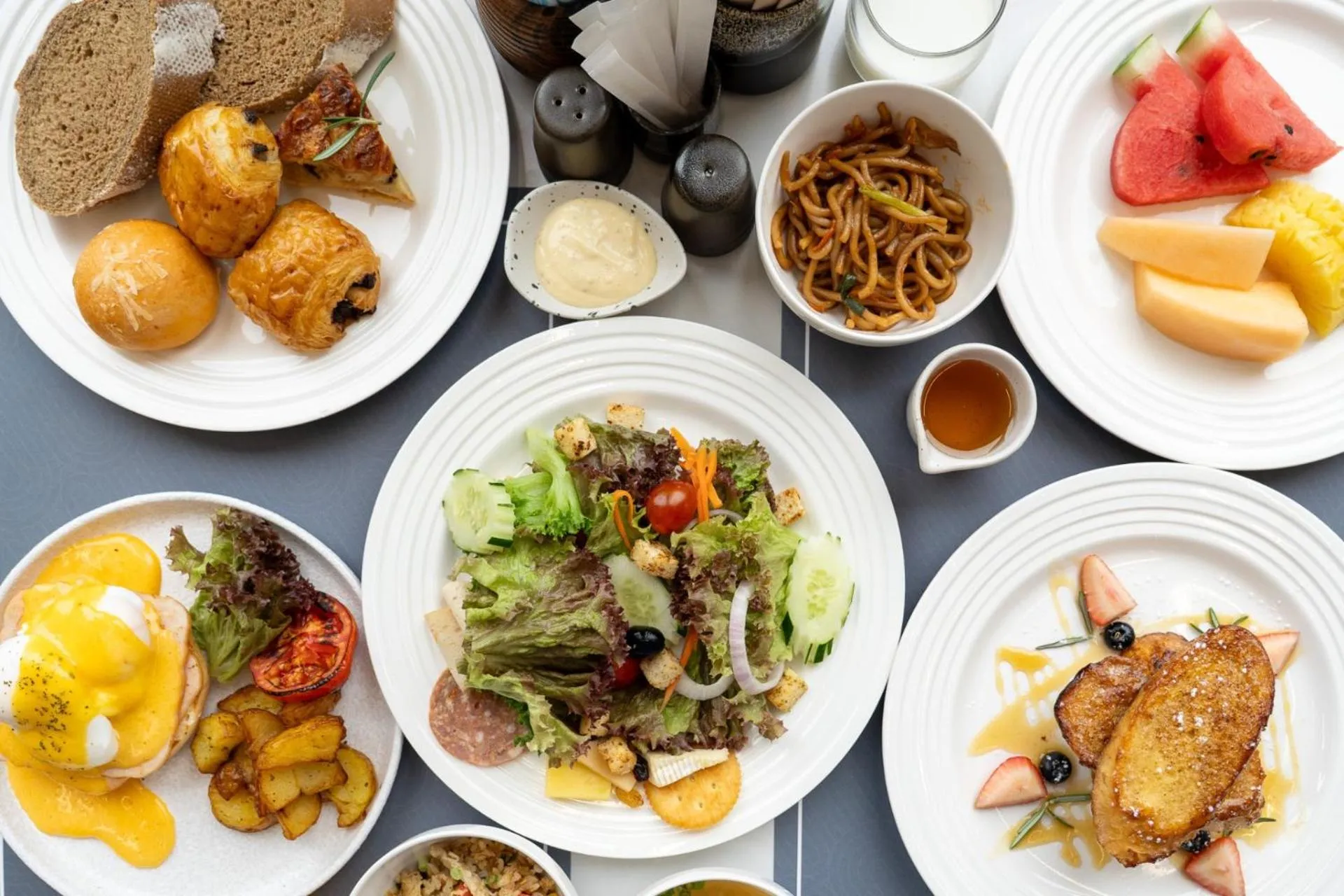 Breakfast in GM Estate Hotel and Executive Apartments, Bangkok Sukhumvit 20