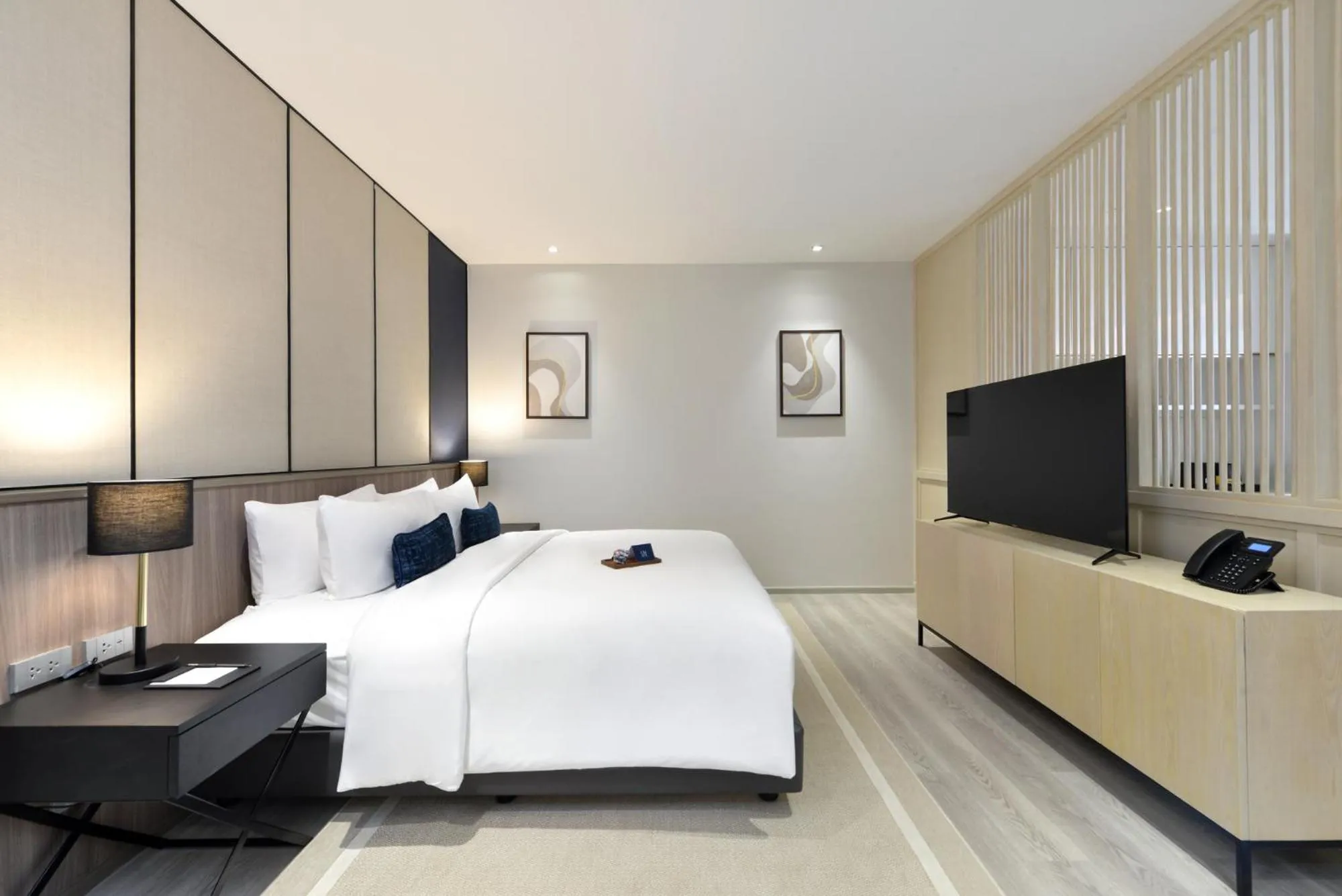 Bedroom, Bed in GM Estate Hotel and Executive Apartments, Bangkok Sukhumvit 20