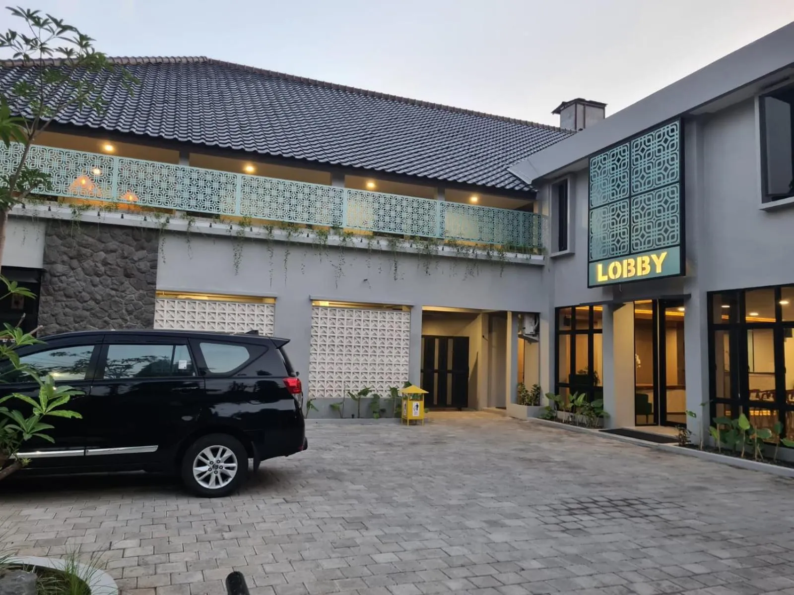 Property building in Hotel Anda