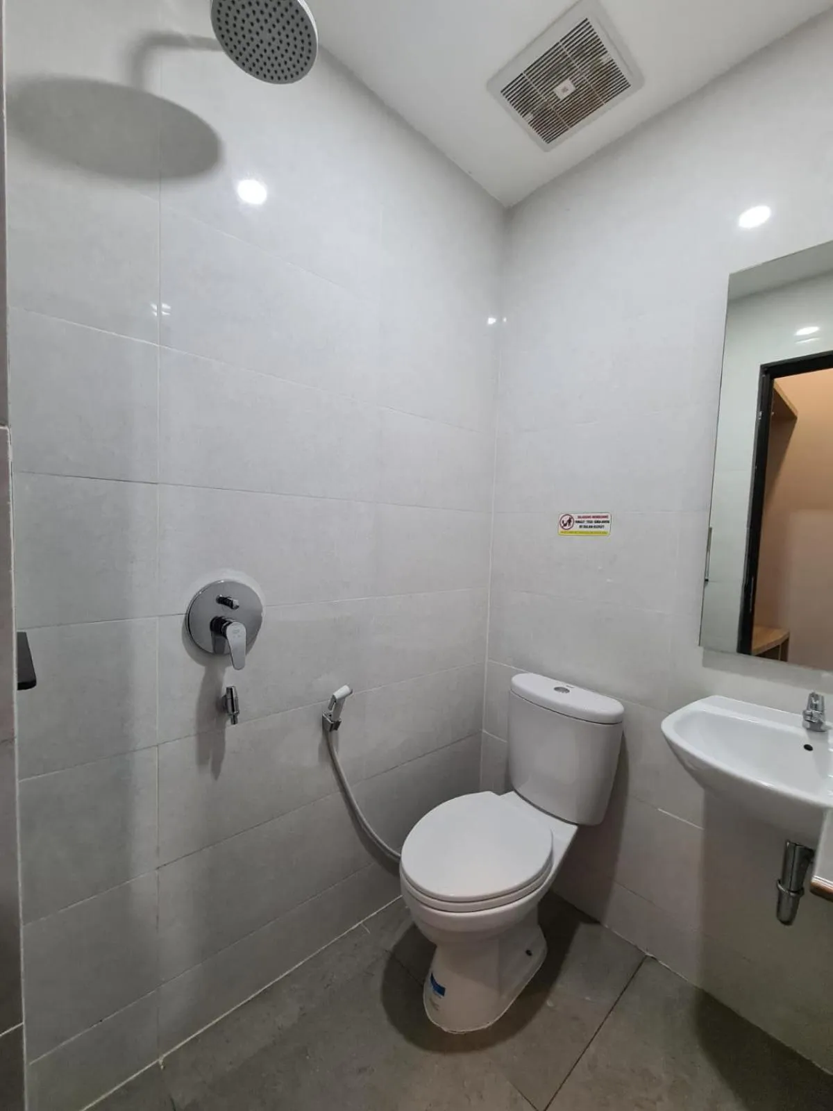 Bathroom in Hotel Anda