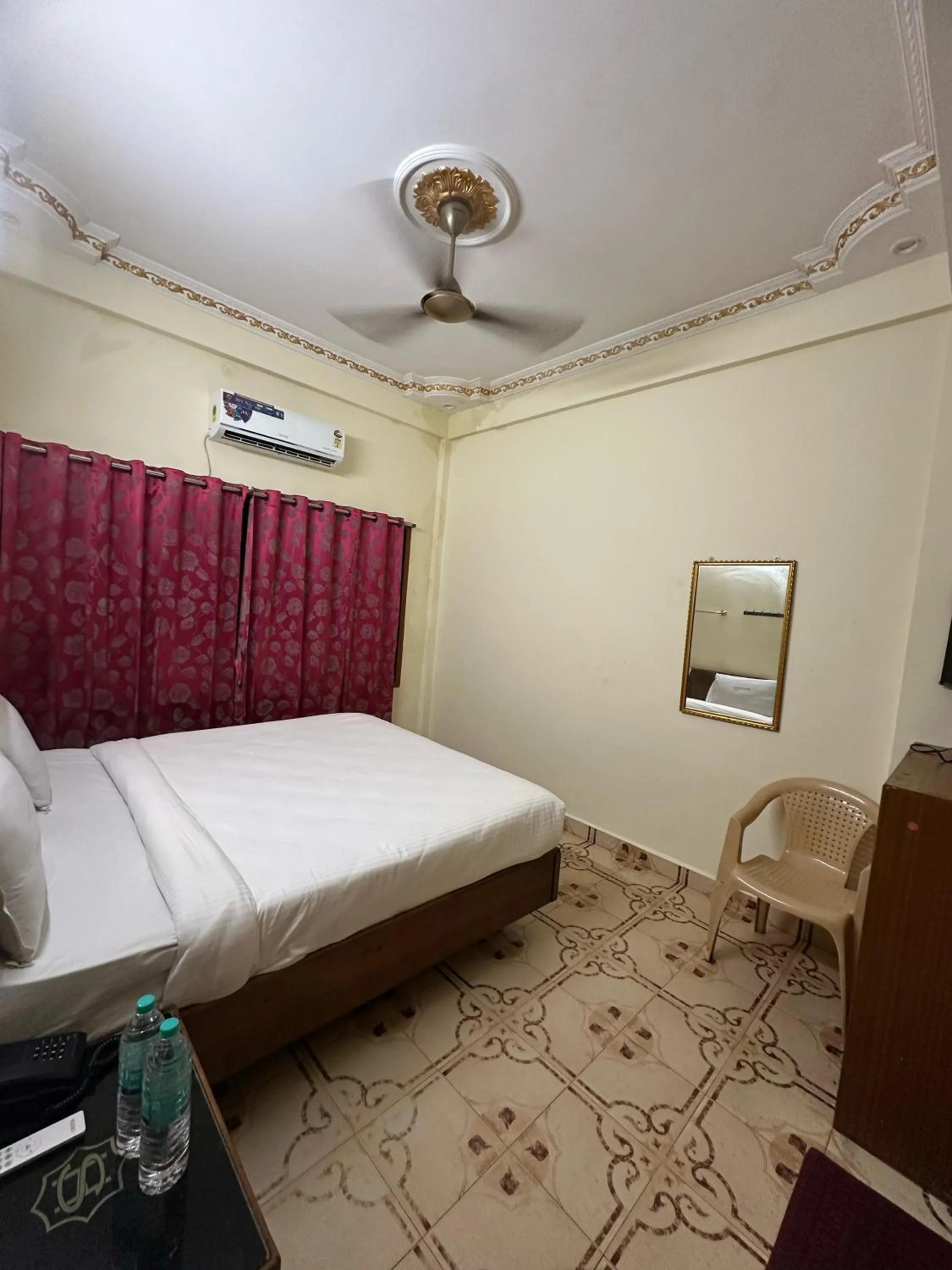 Bedroom, Bed in Hotel Safra