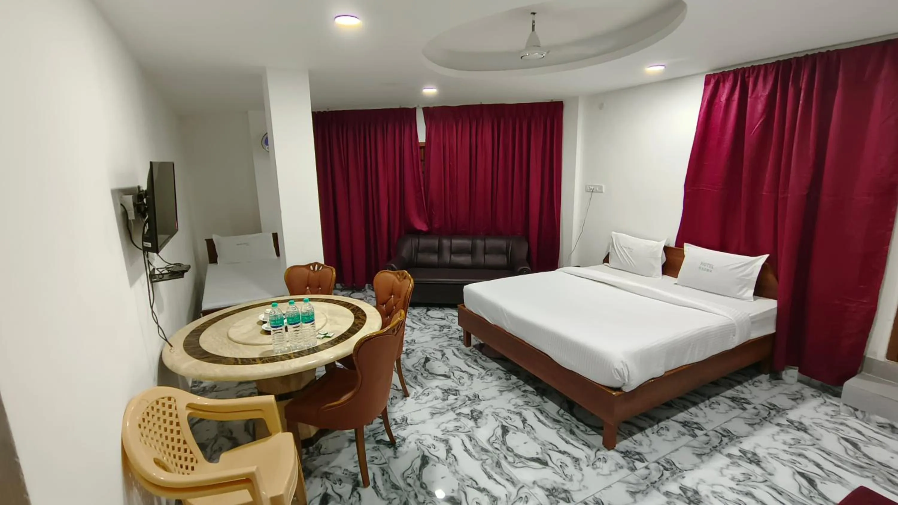 Bedroom, Bed in Hotel Safra