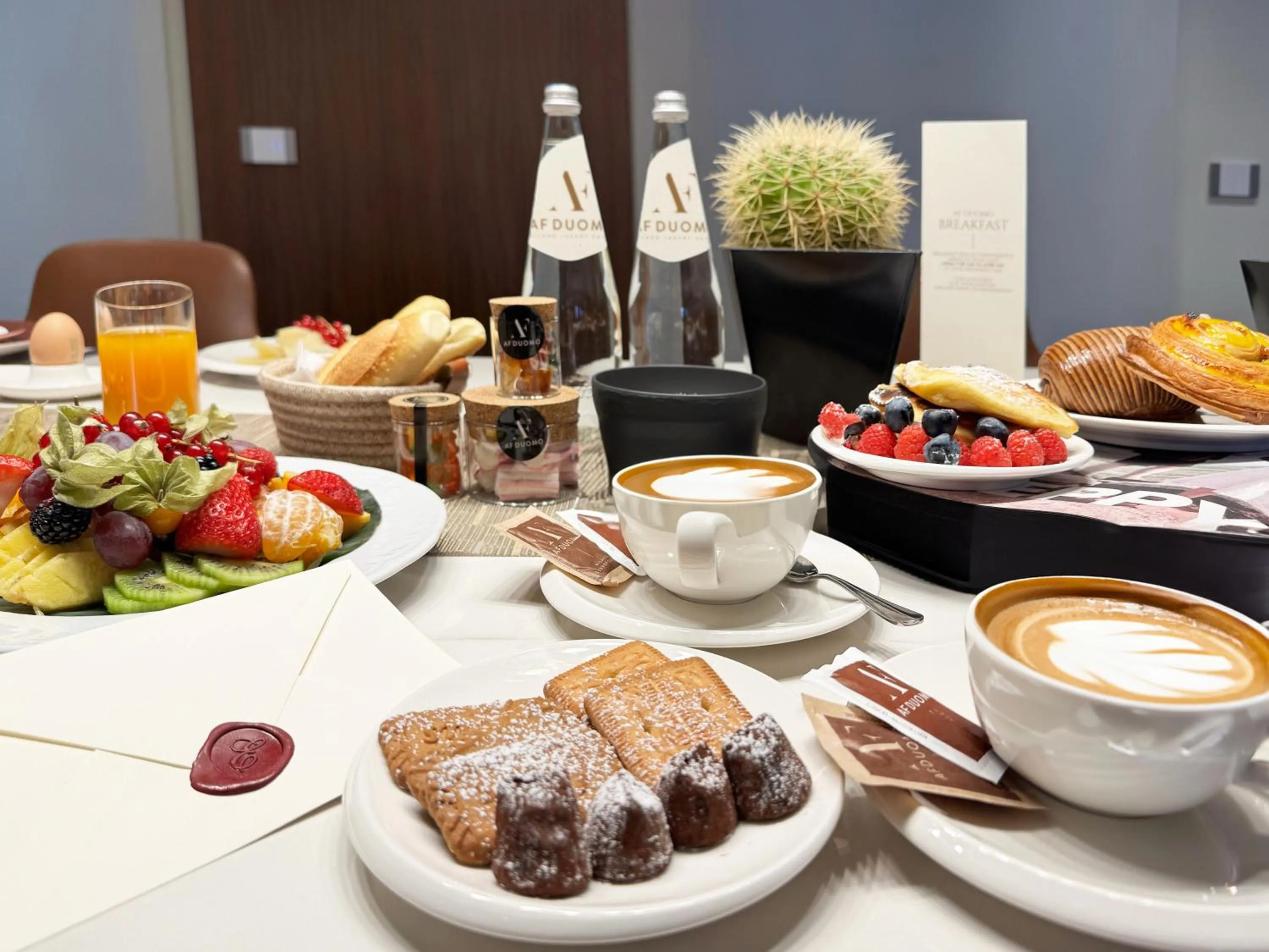 Continental breakfast in AF Duomo - Milano Luxury Suites