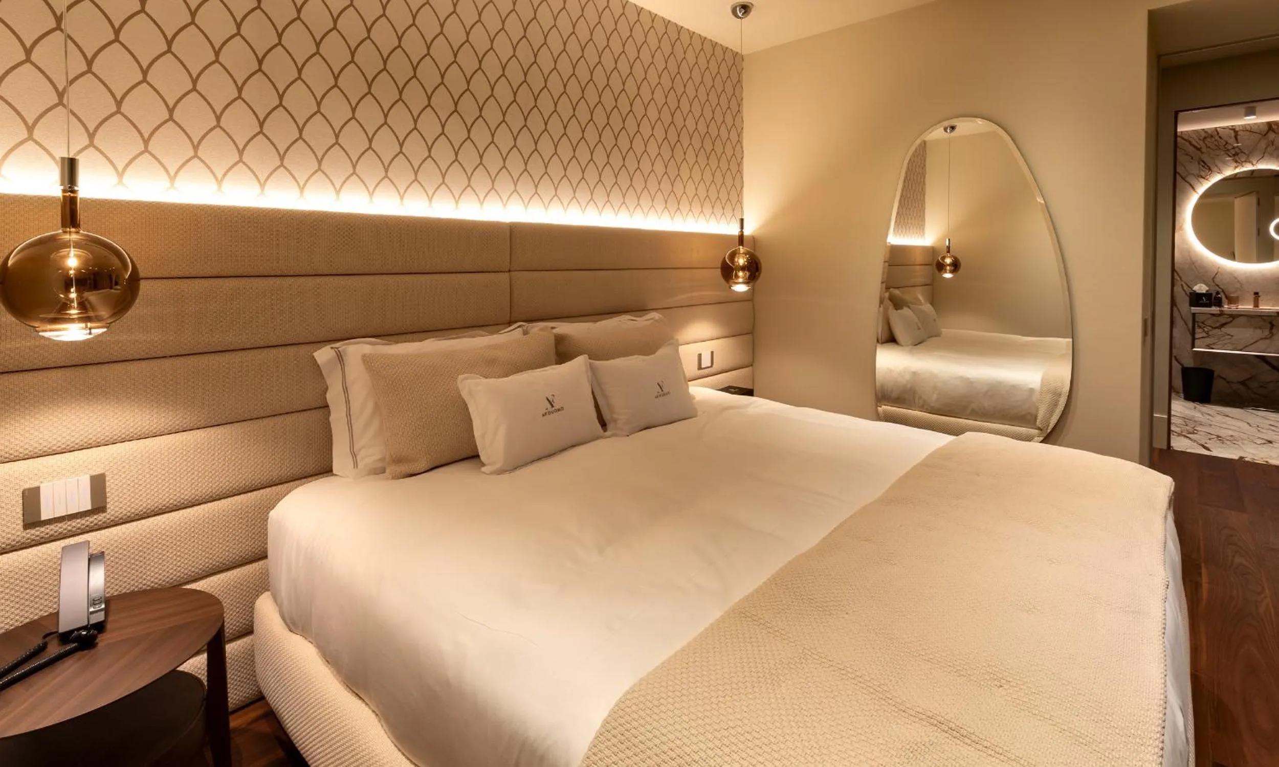Bed in AF Duomo - Milano Luxury Suites
