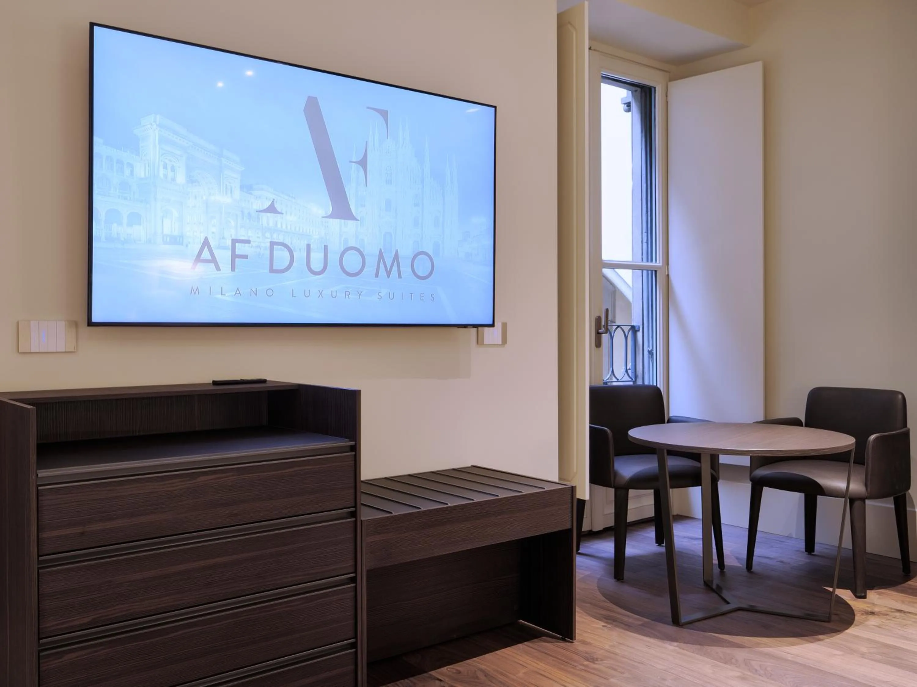 TV and multimedia in AF Duomo - Milano Luxury Suites